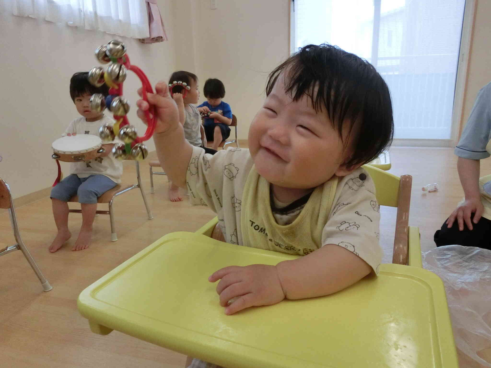 シャンシャン♪