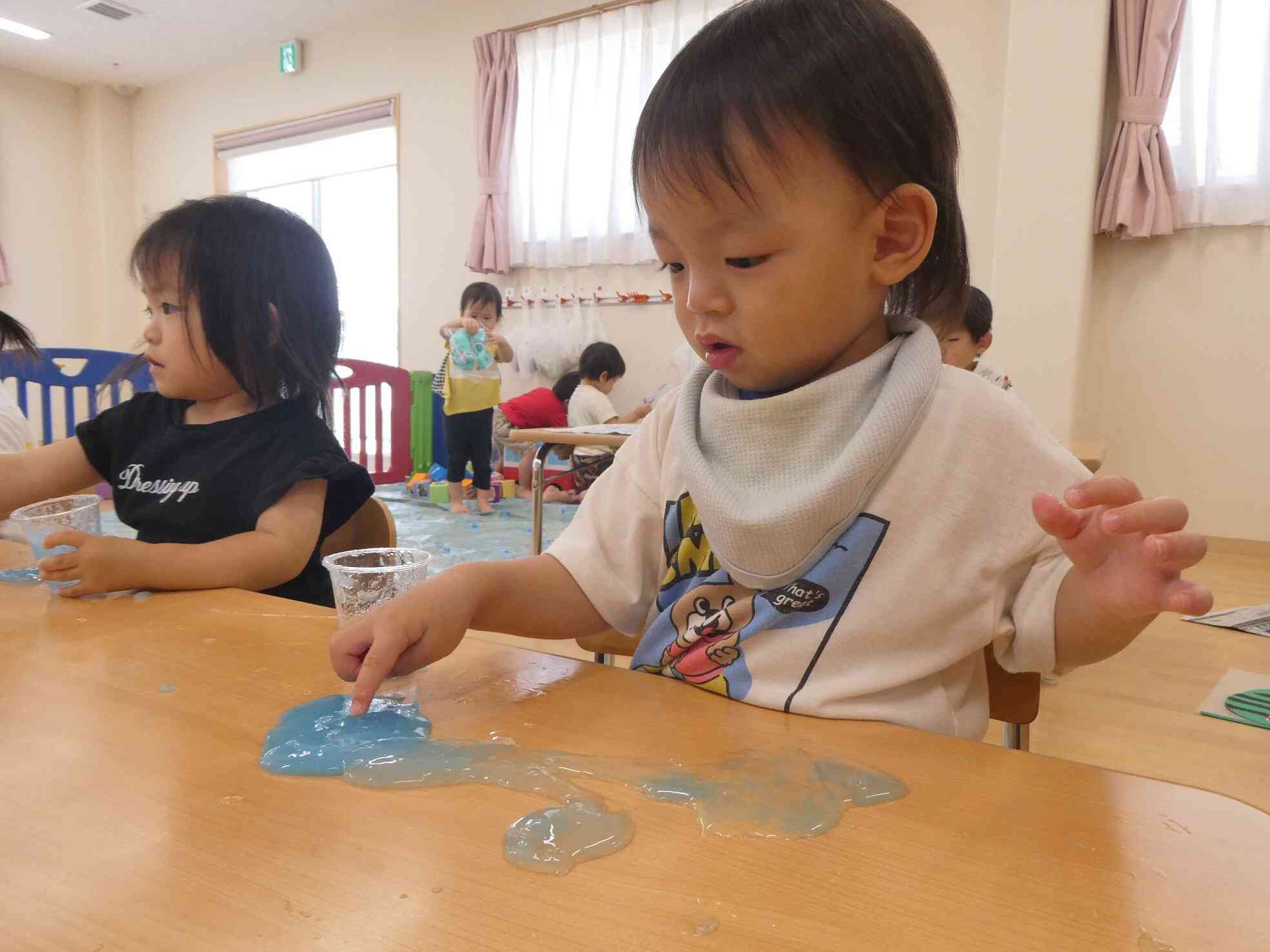 あひる組　スライム遊び☆