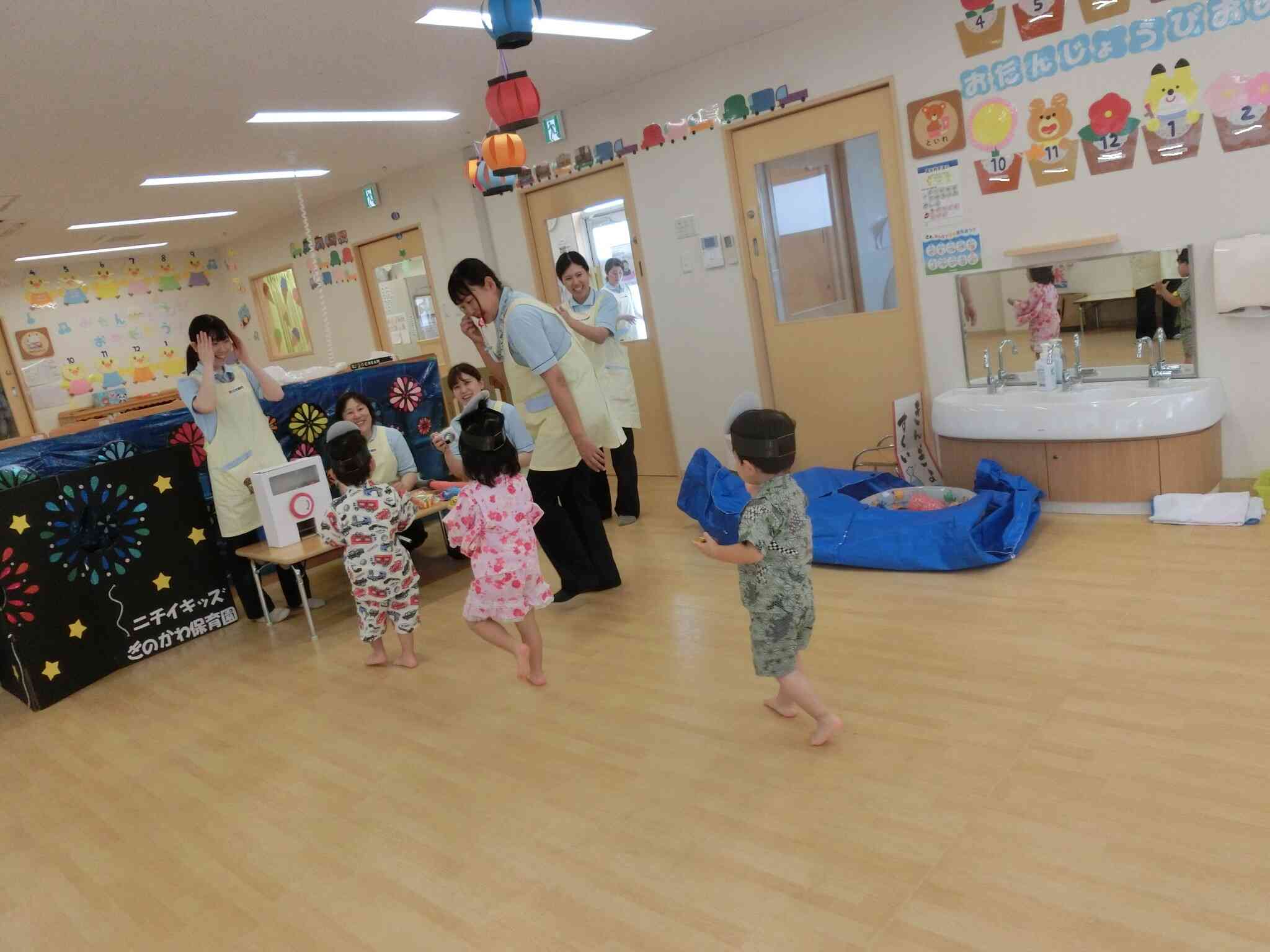 いつも練習している行進を披露♪