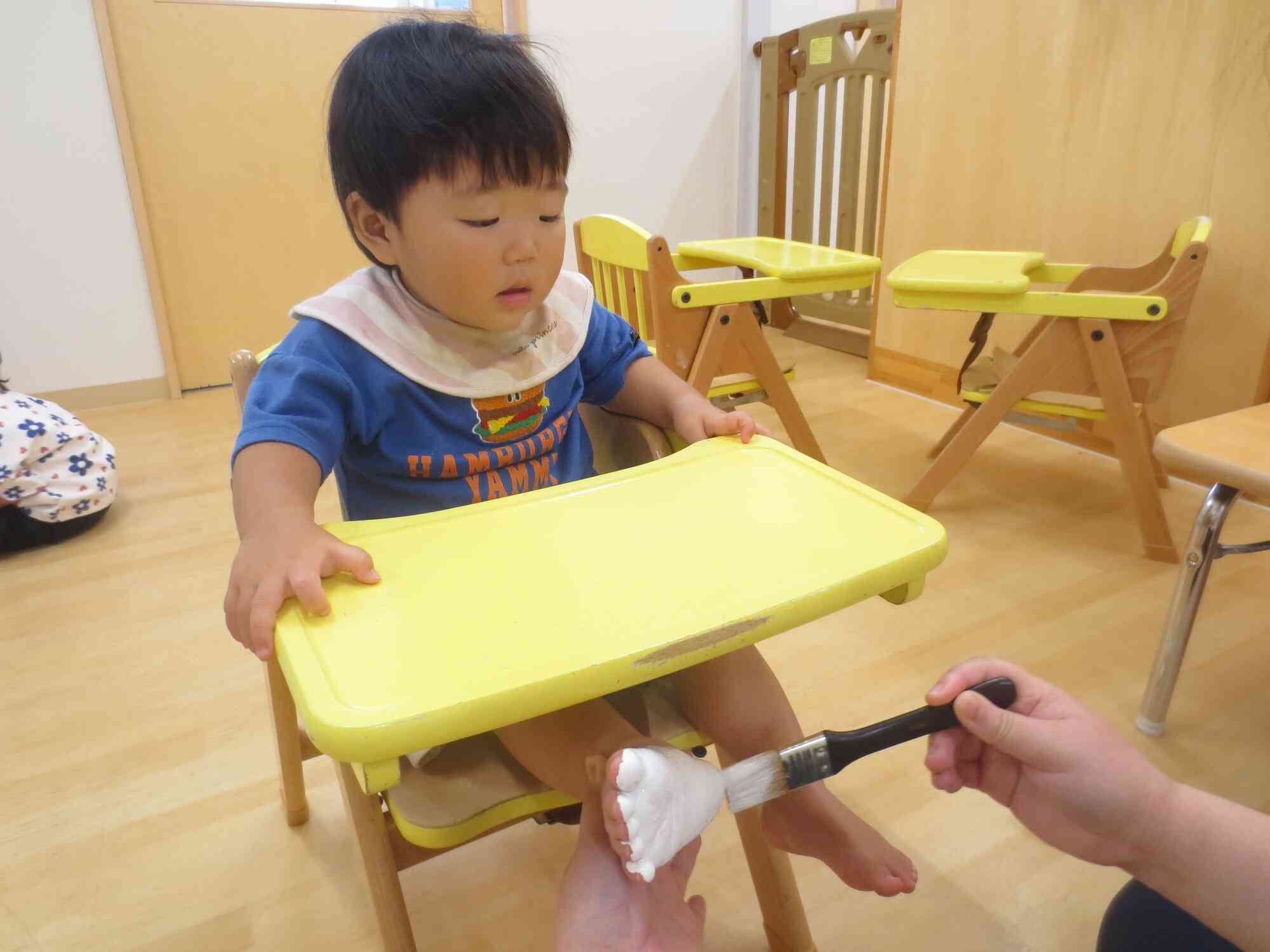 ひよこ組　壁面製作をしたよ☆