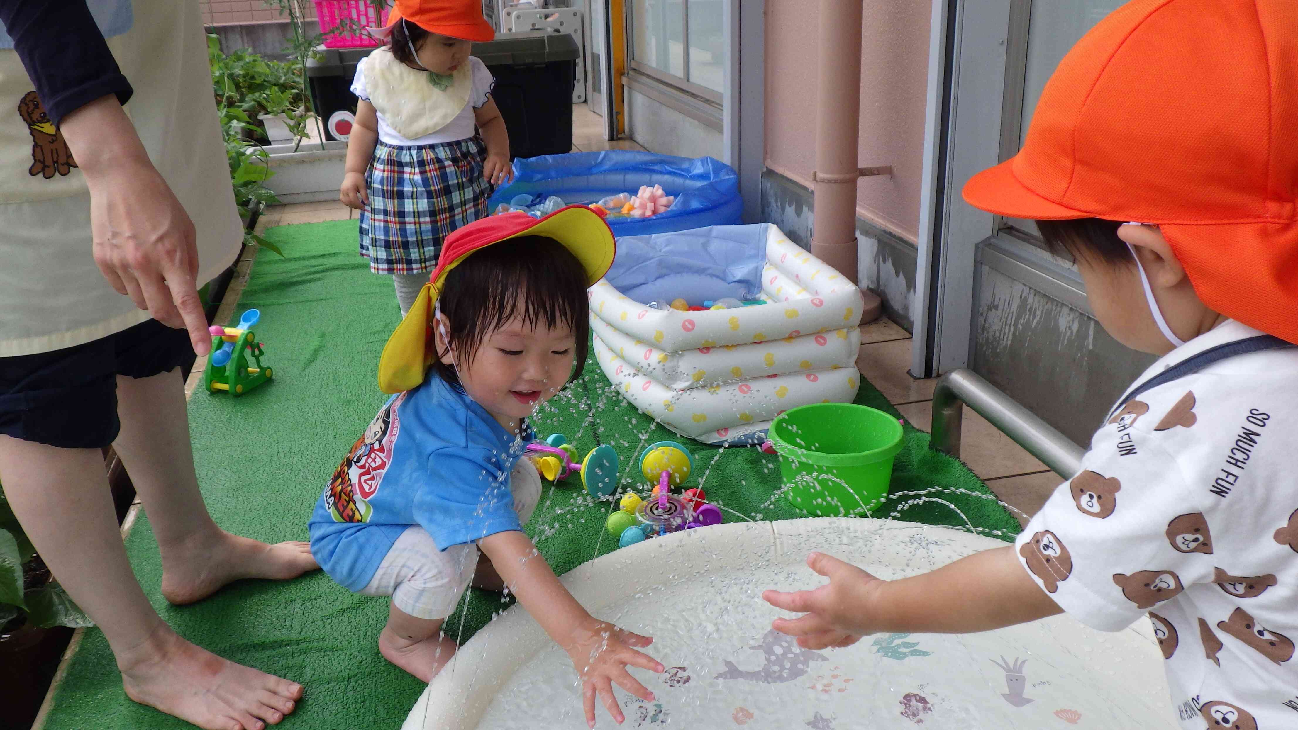 つめたいね!きもちいいね!!