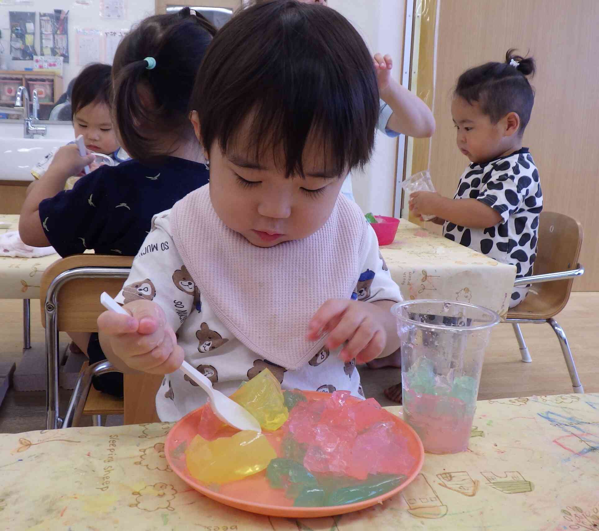 「寒天あそび　プルップル！！」