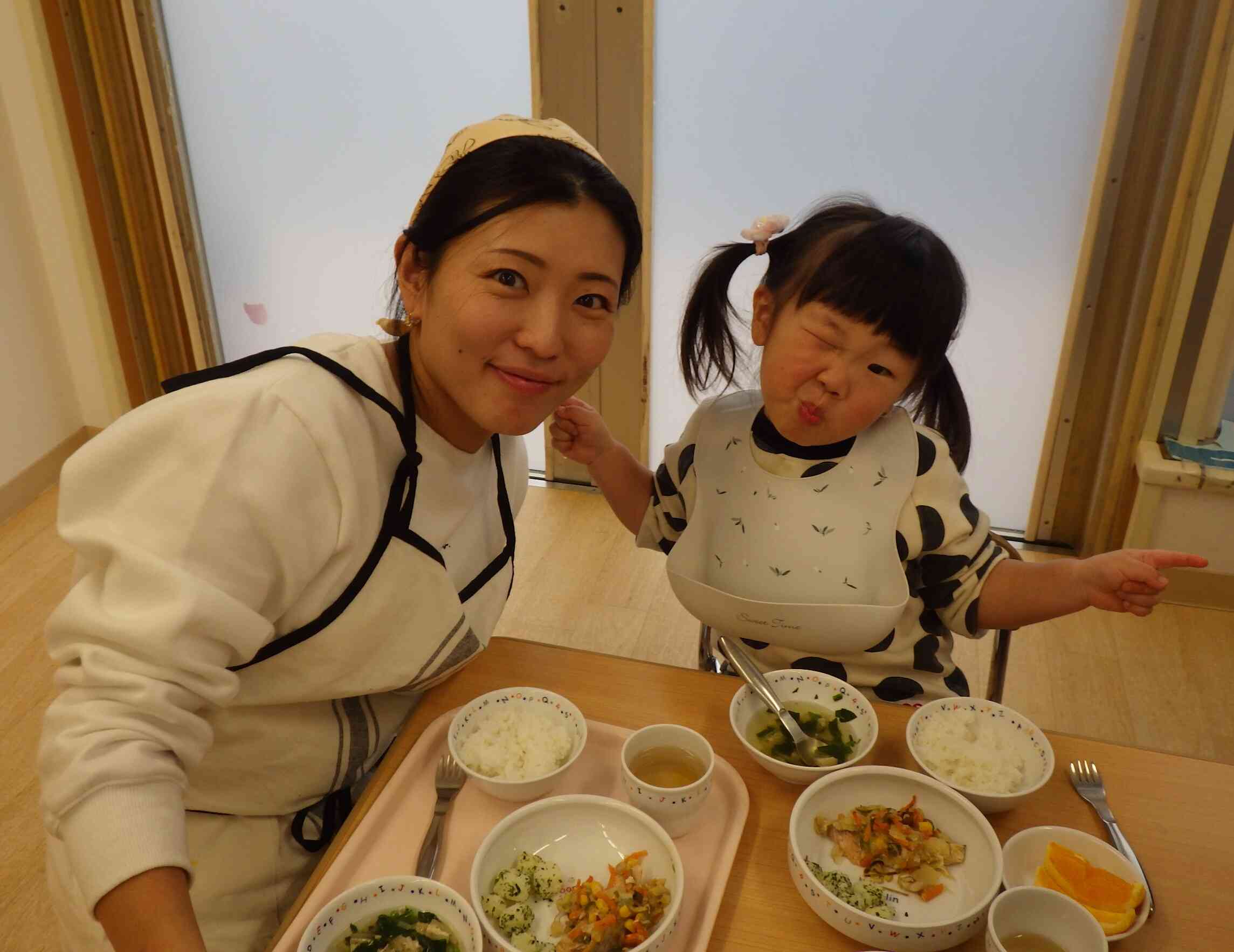 おもいっきり給食を試食していただきました！！