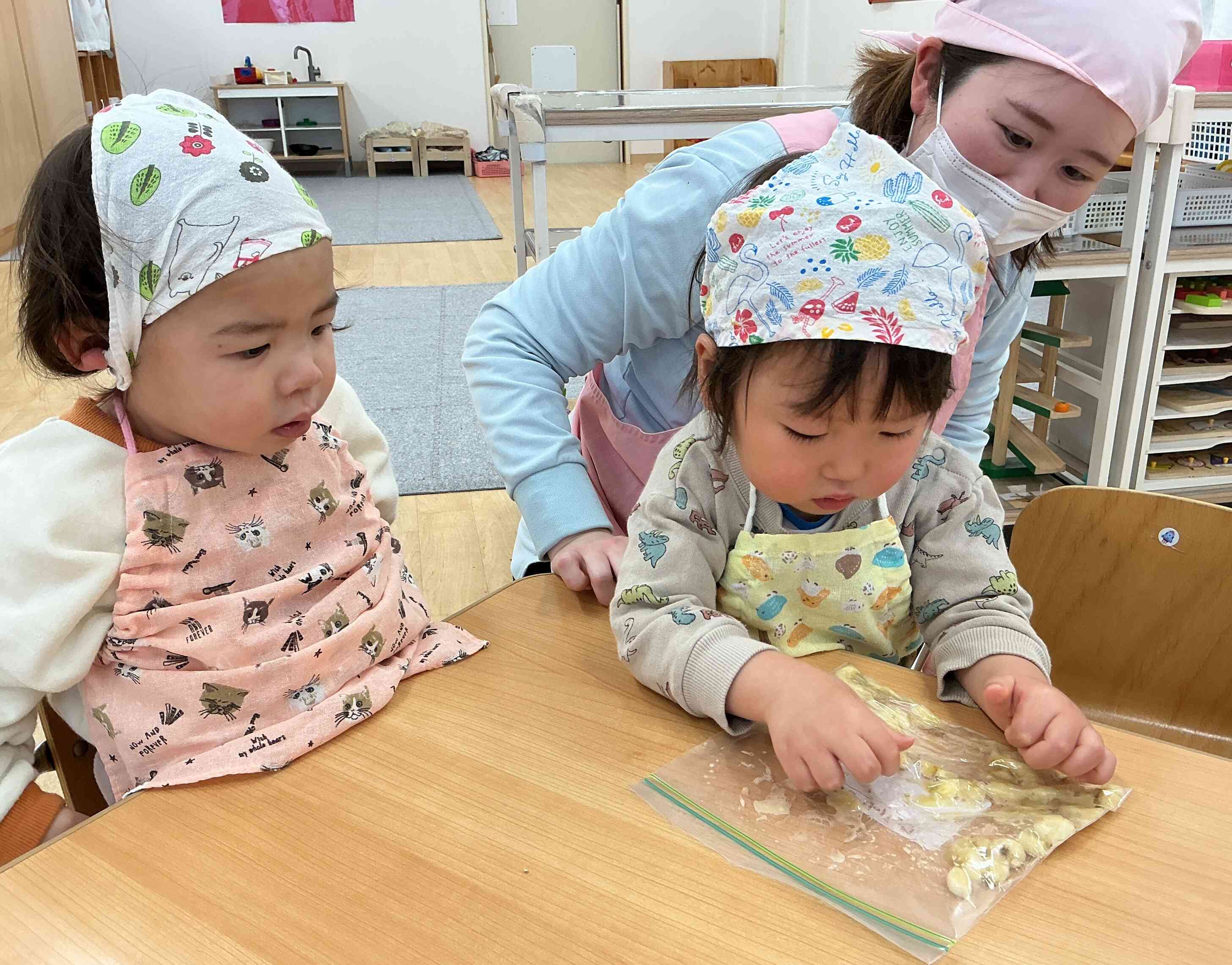 次はバナナをつぶすよ！