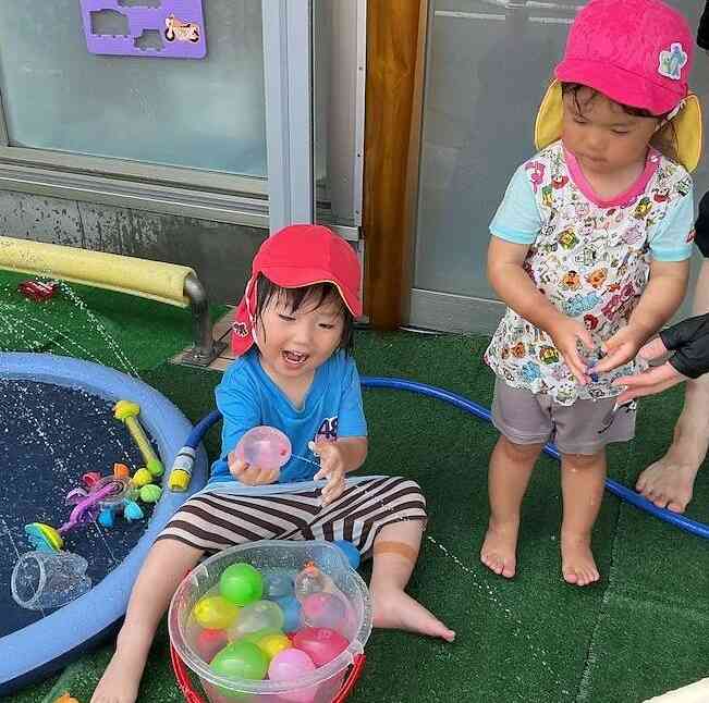 「水風船から水がピュー!」