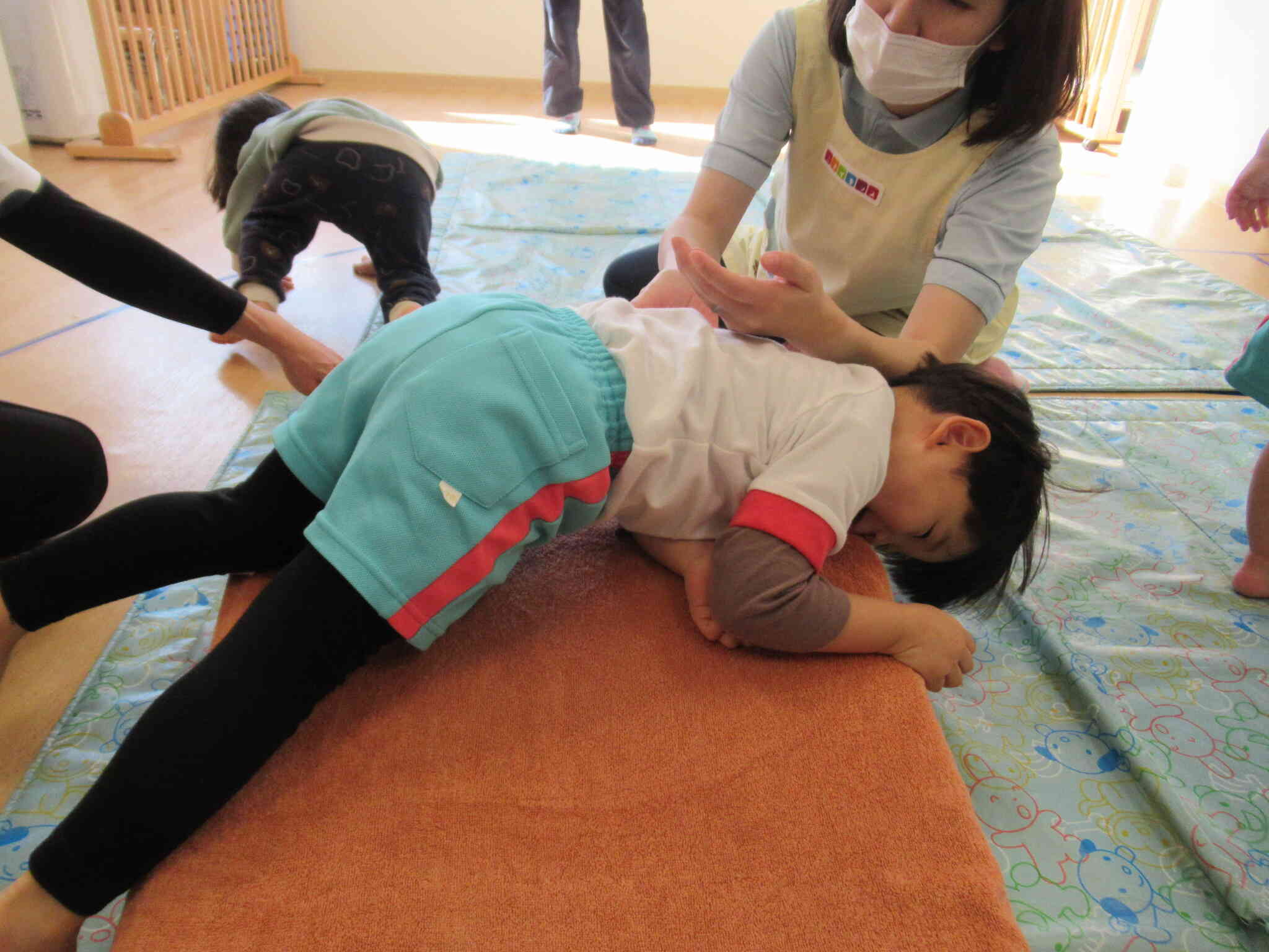 次はお友だちが転がってみるよ！