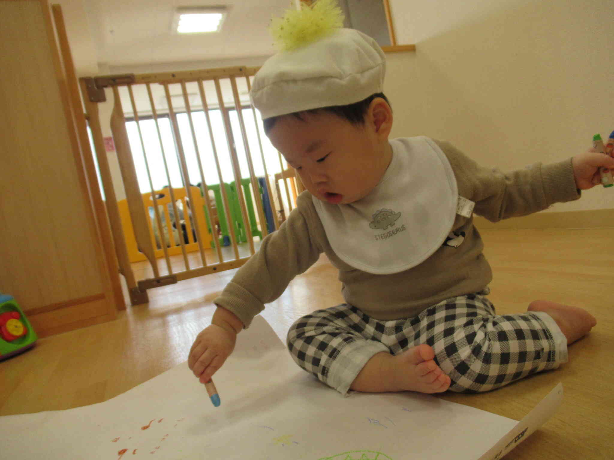 かわいい絵描きさん♪