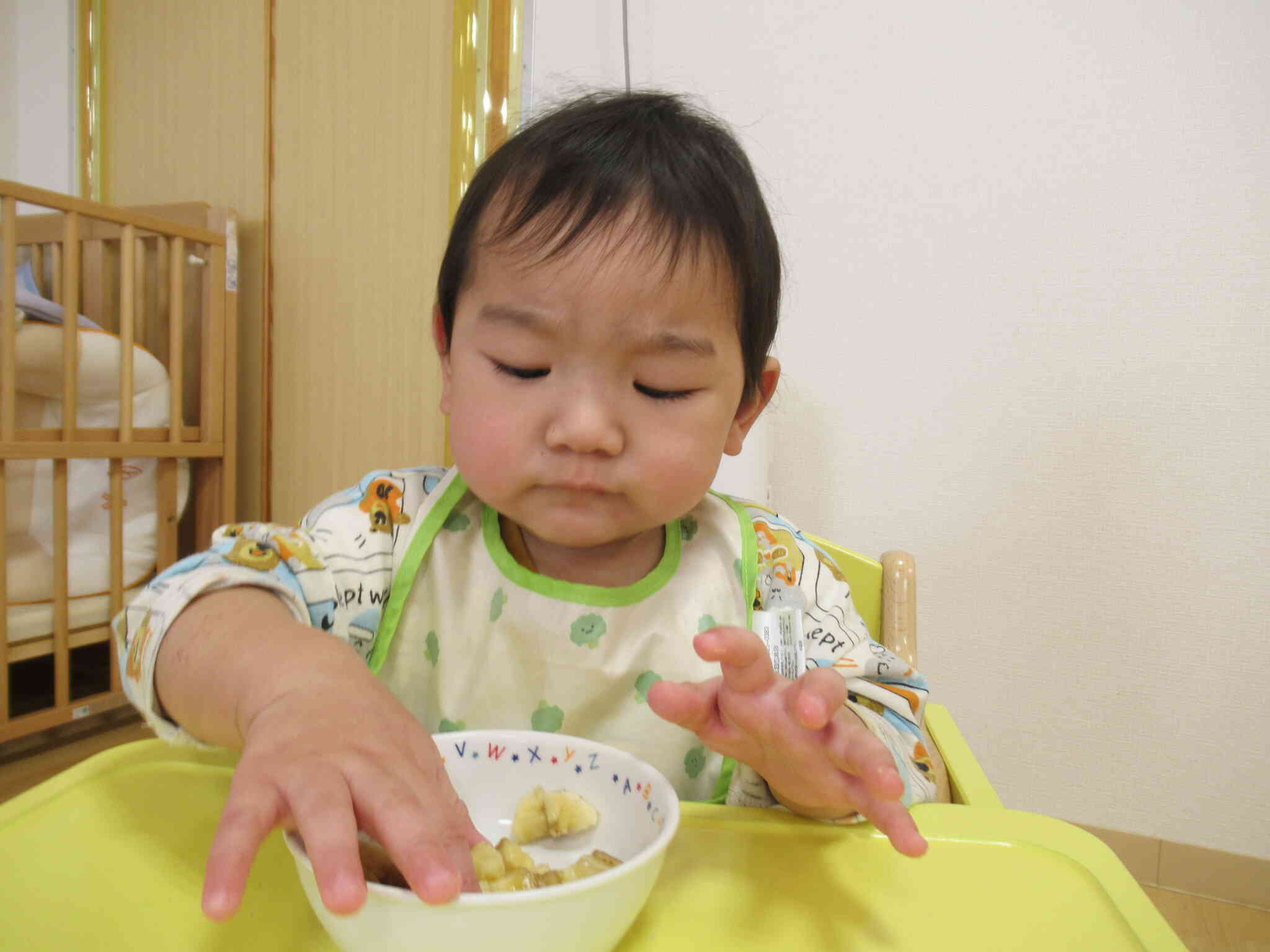 手づかみ楽しいな