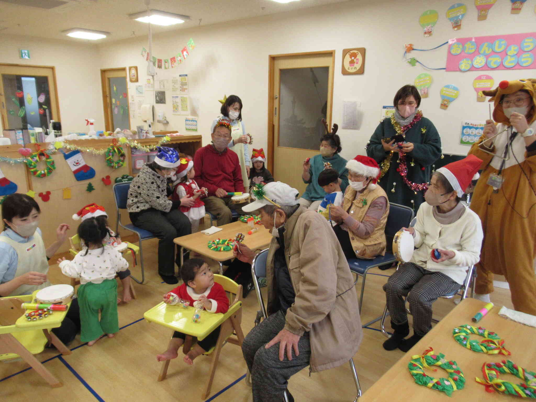 にぎやかな写真になりました☆