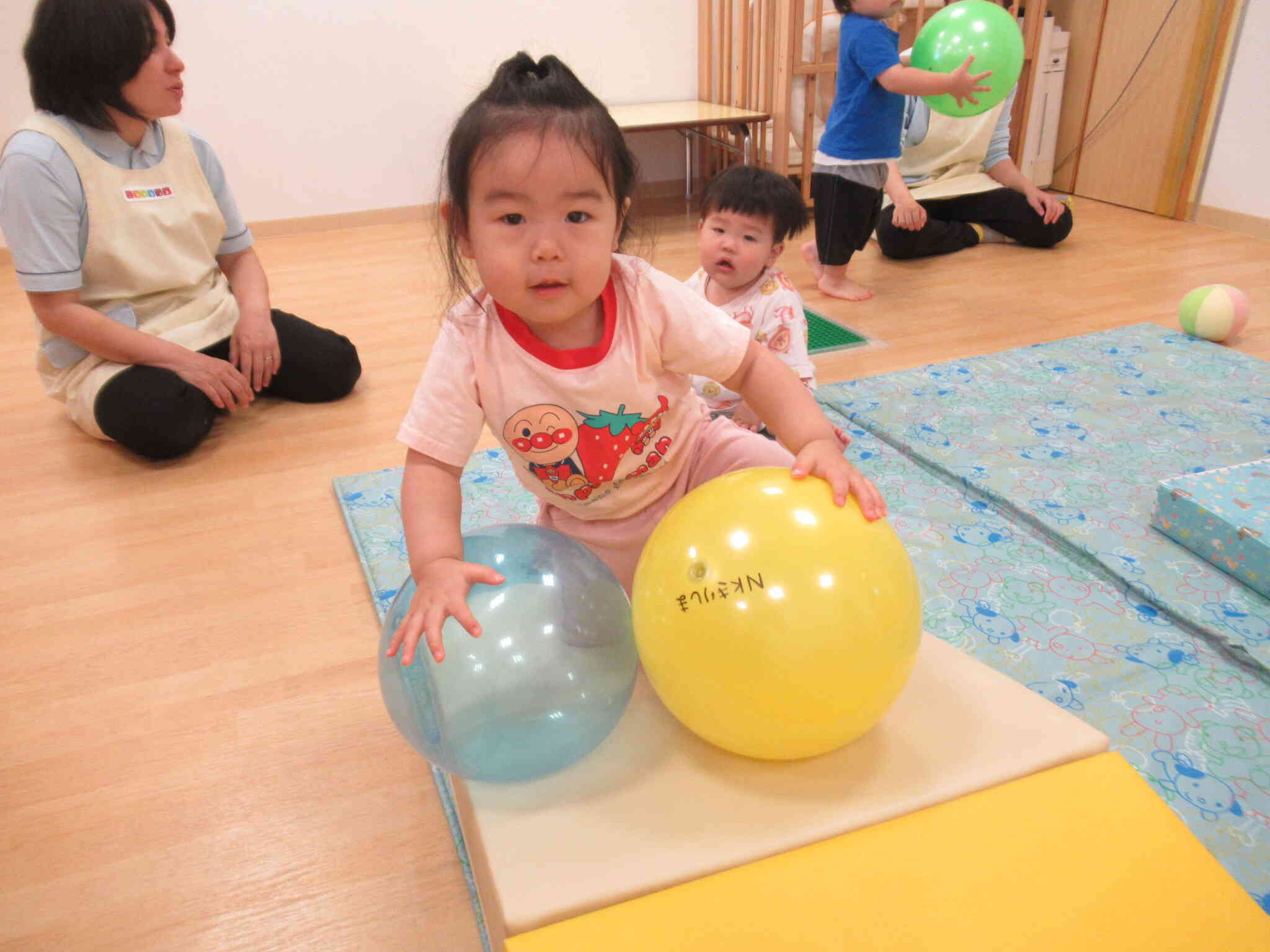 室内あそびで楽しく過ごしました