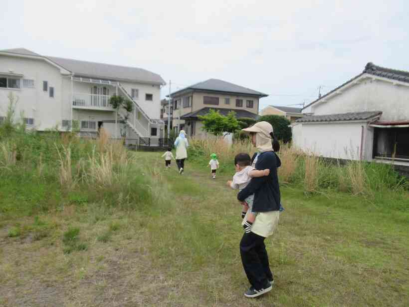 お散歩に行きました
