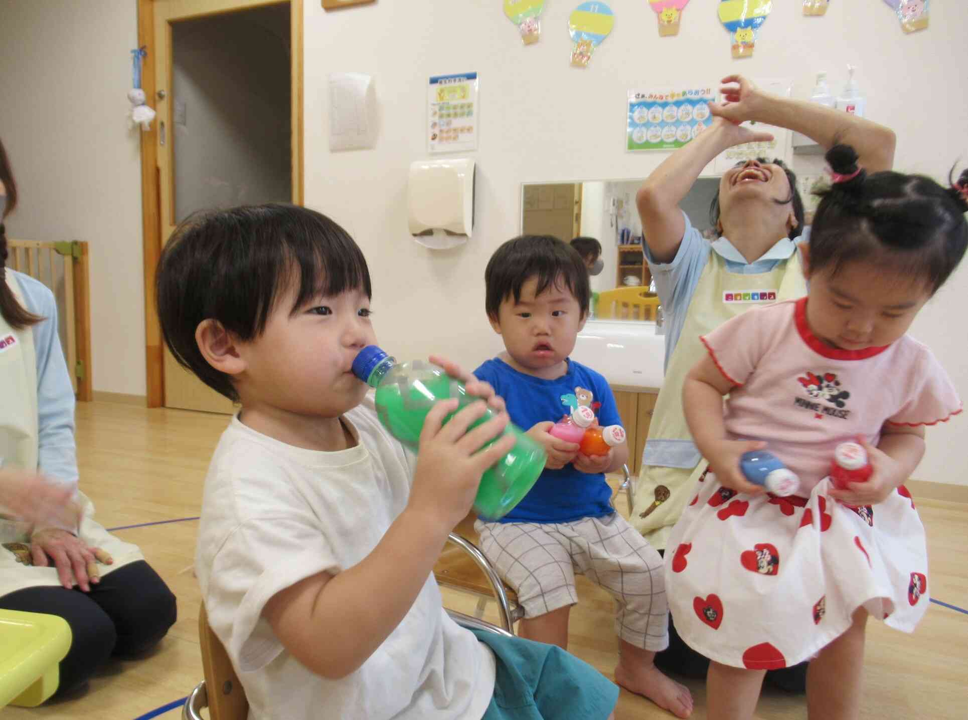 試飲会ごっこ
