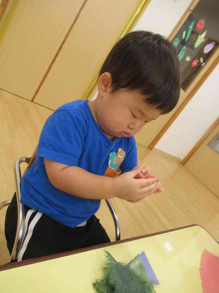 和紙で遊んだよ