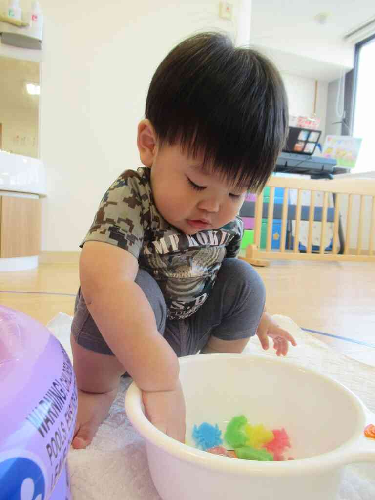 ひんやり冷たい、お水遊び大好き！