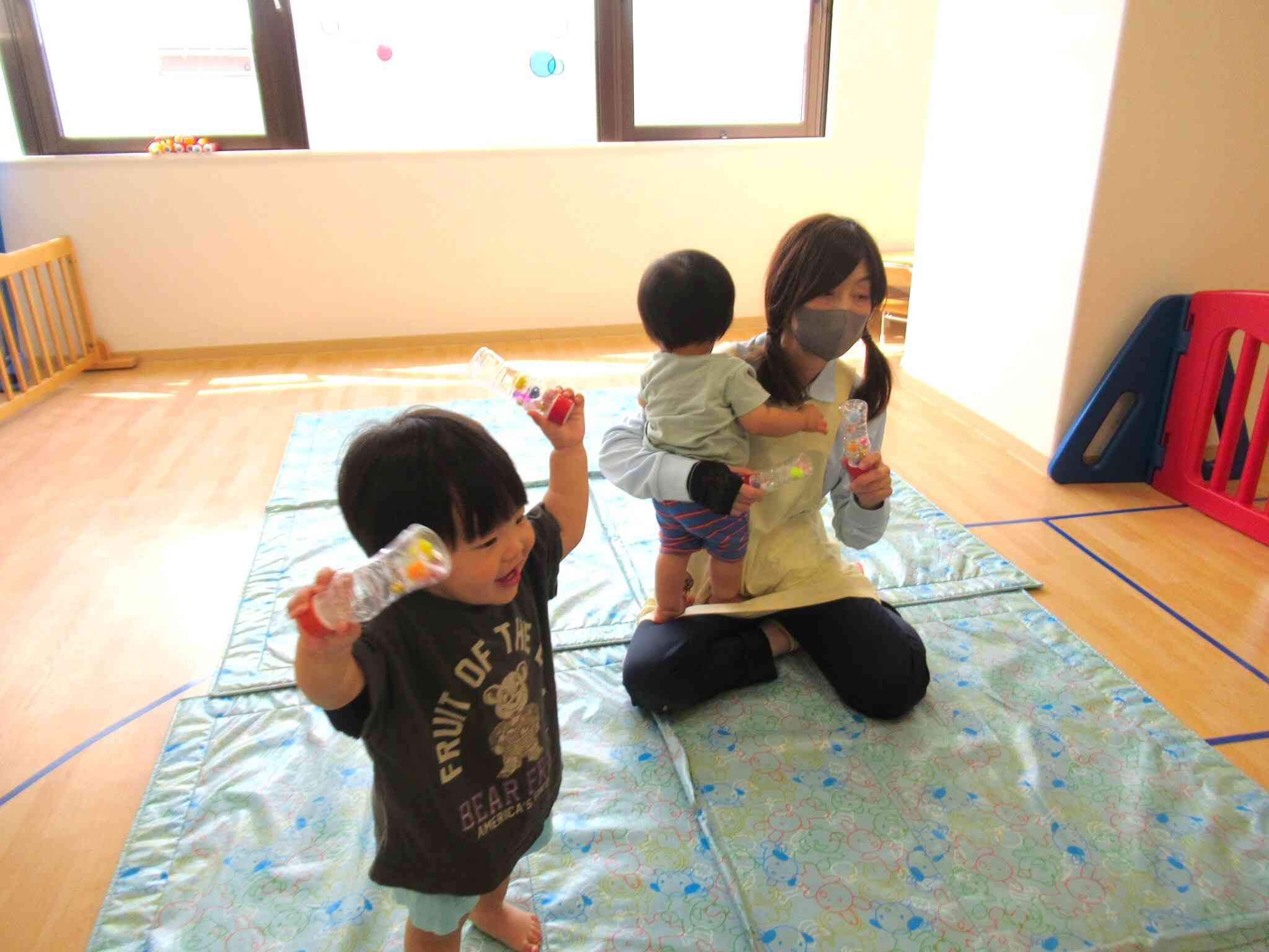 みんなでカシャン、シャン♪