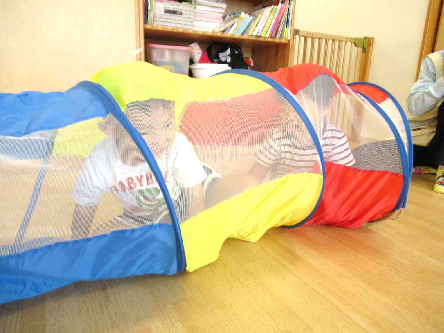 トンネルをの中を進んでます