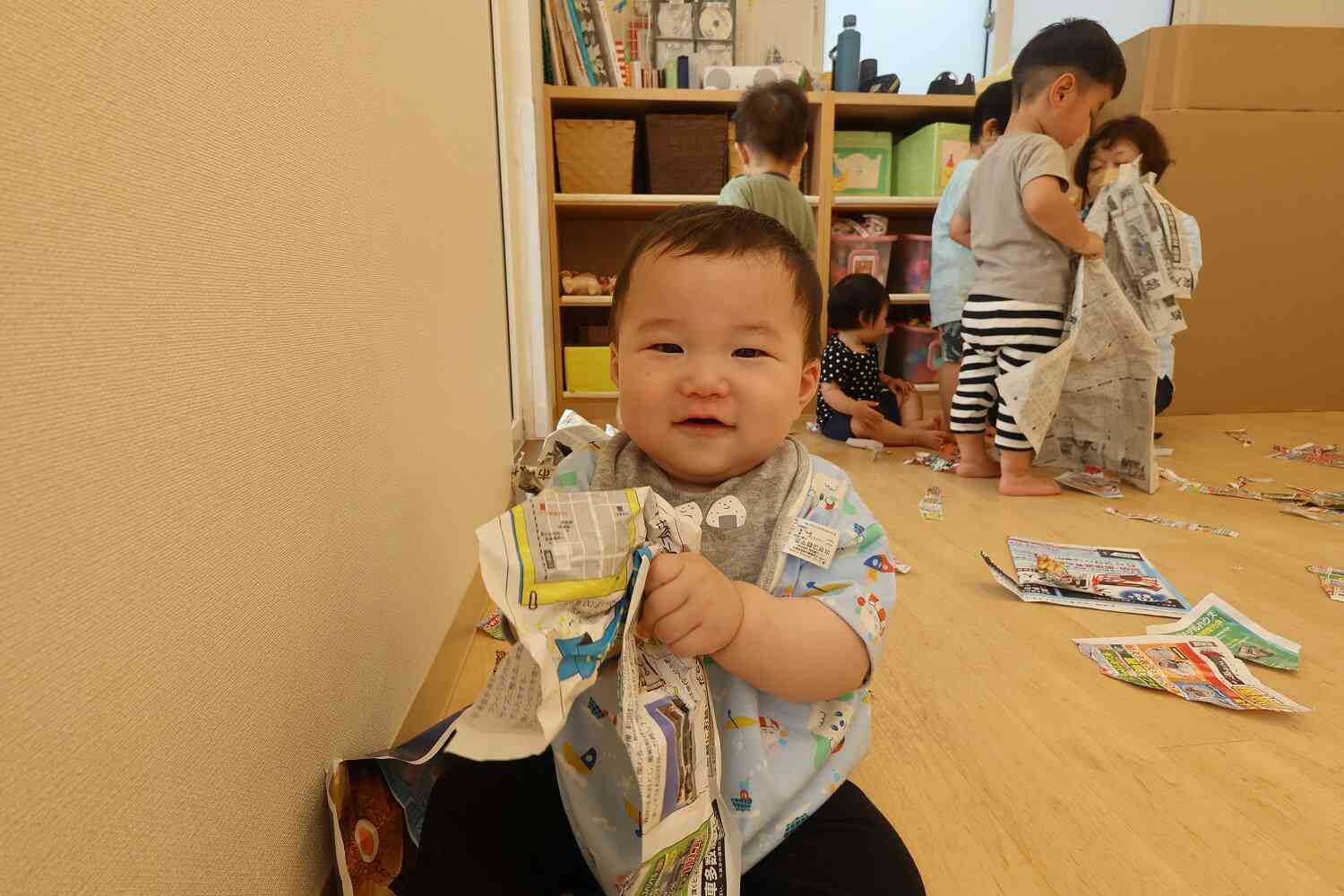 おもいっきり廃材遊び