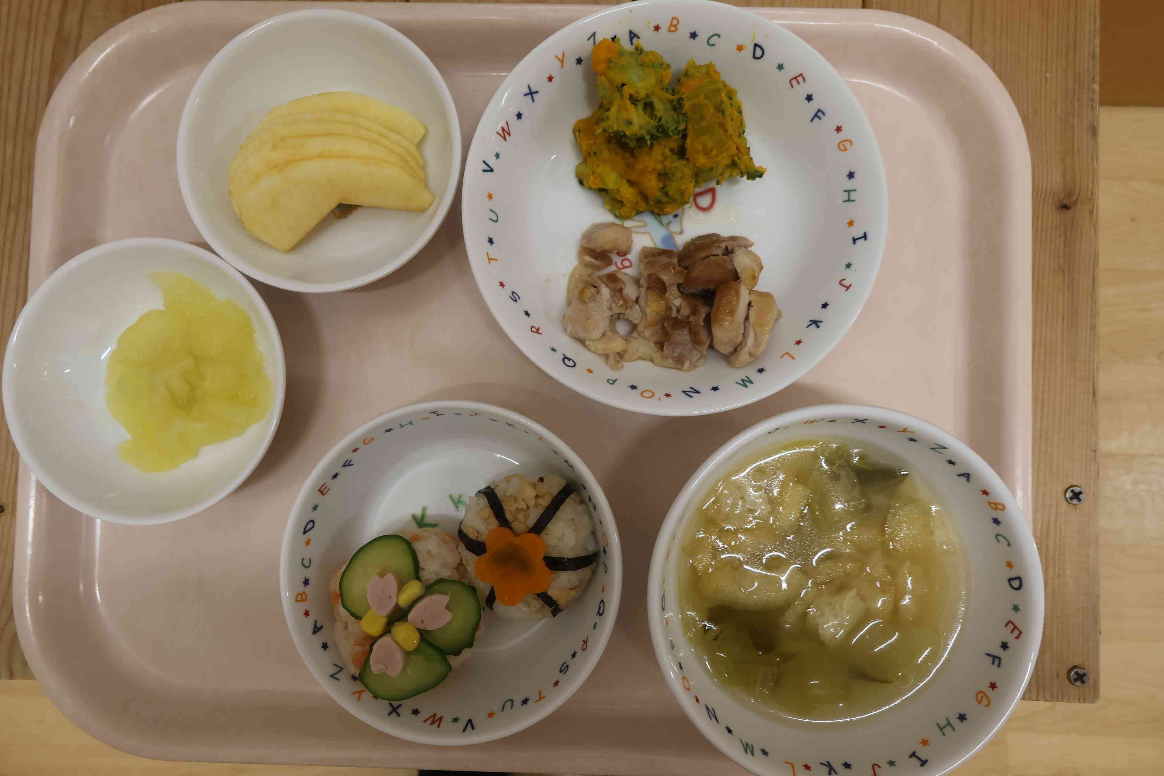 11月14日（金）の七五三給食です。