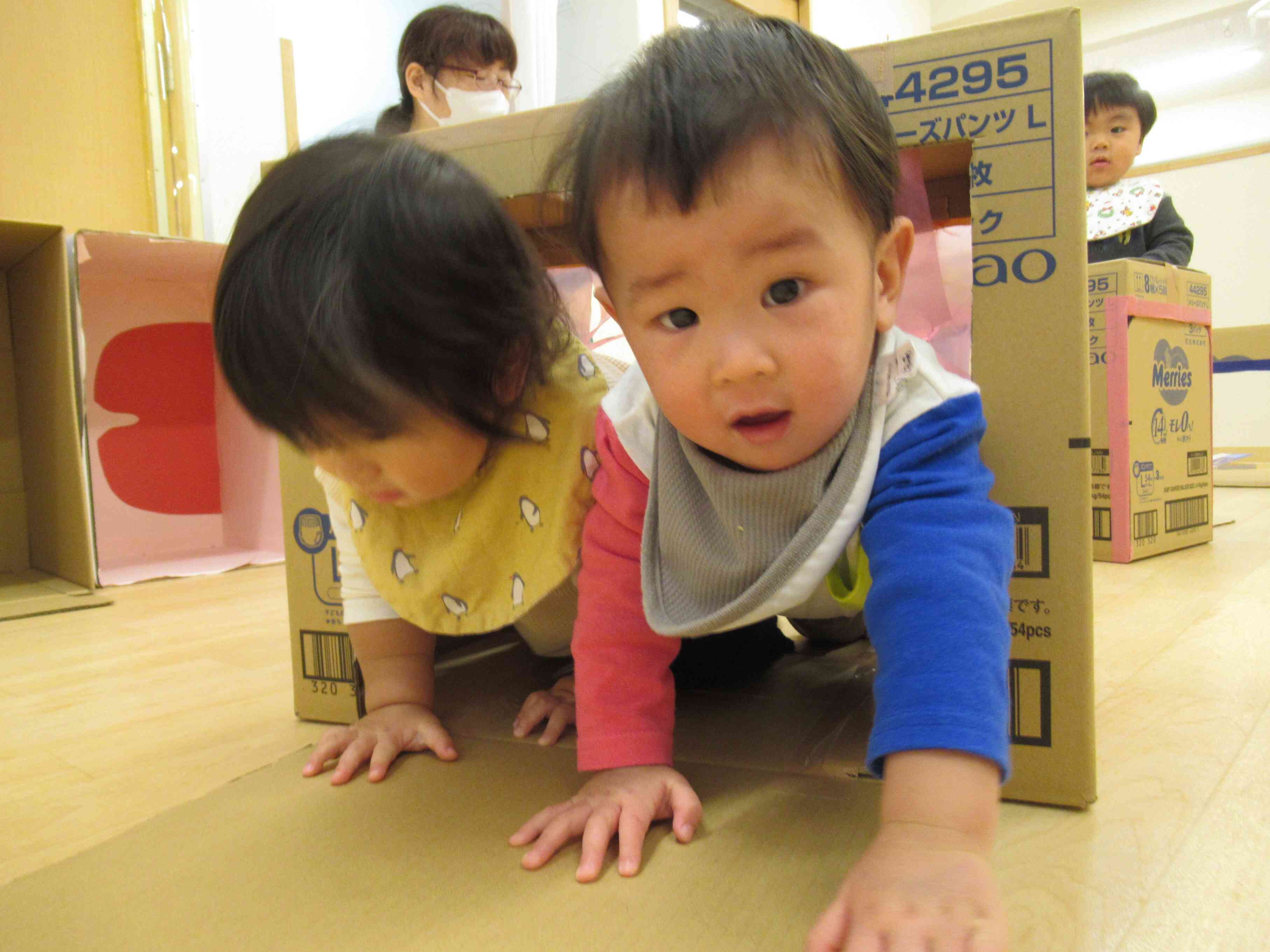 トンネルくぐるよ