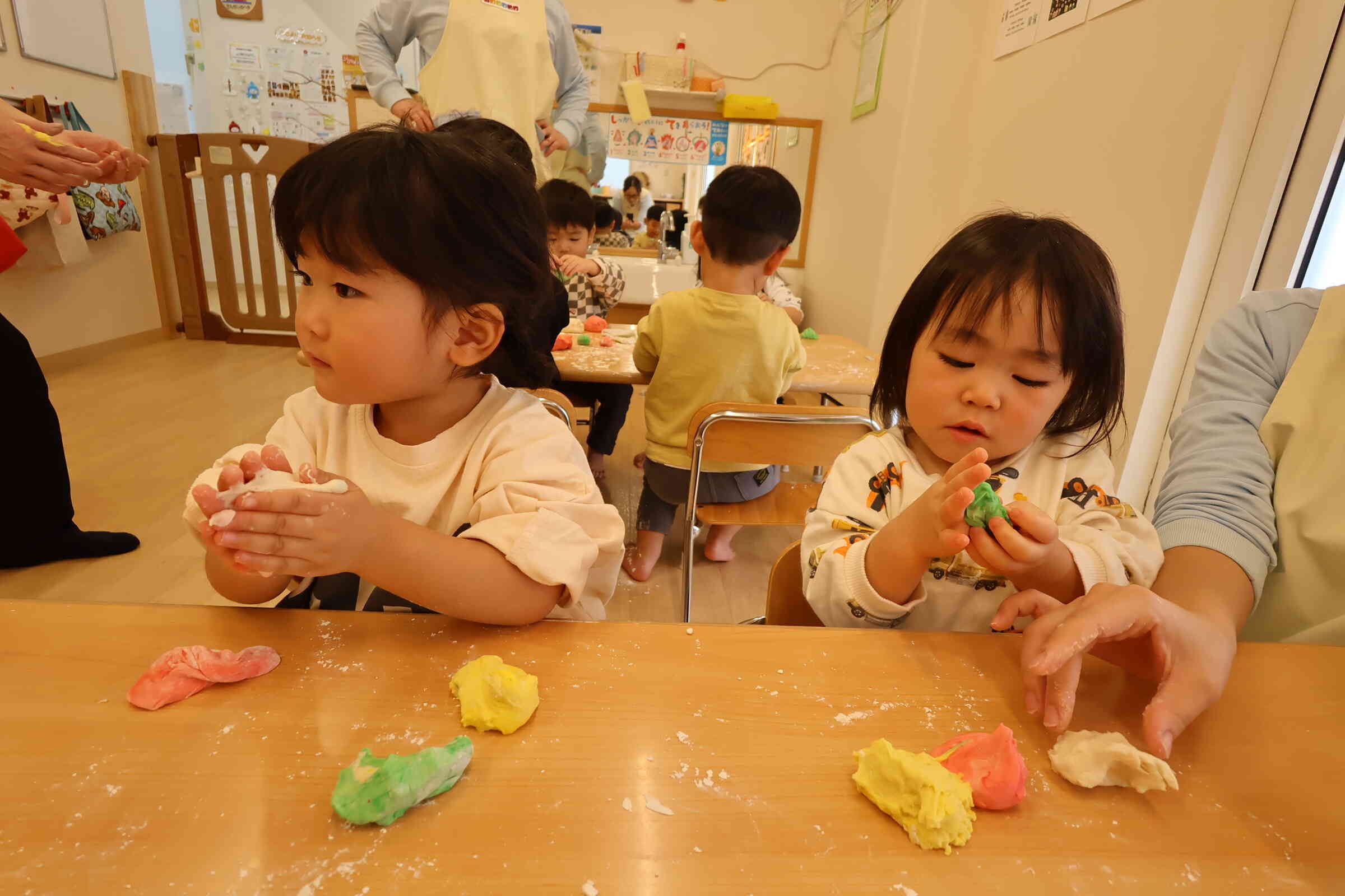 お団子づくりスタート！