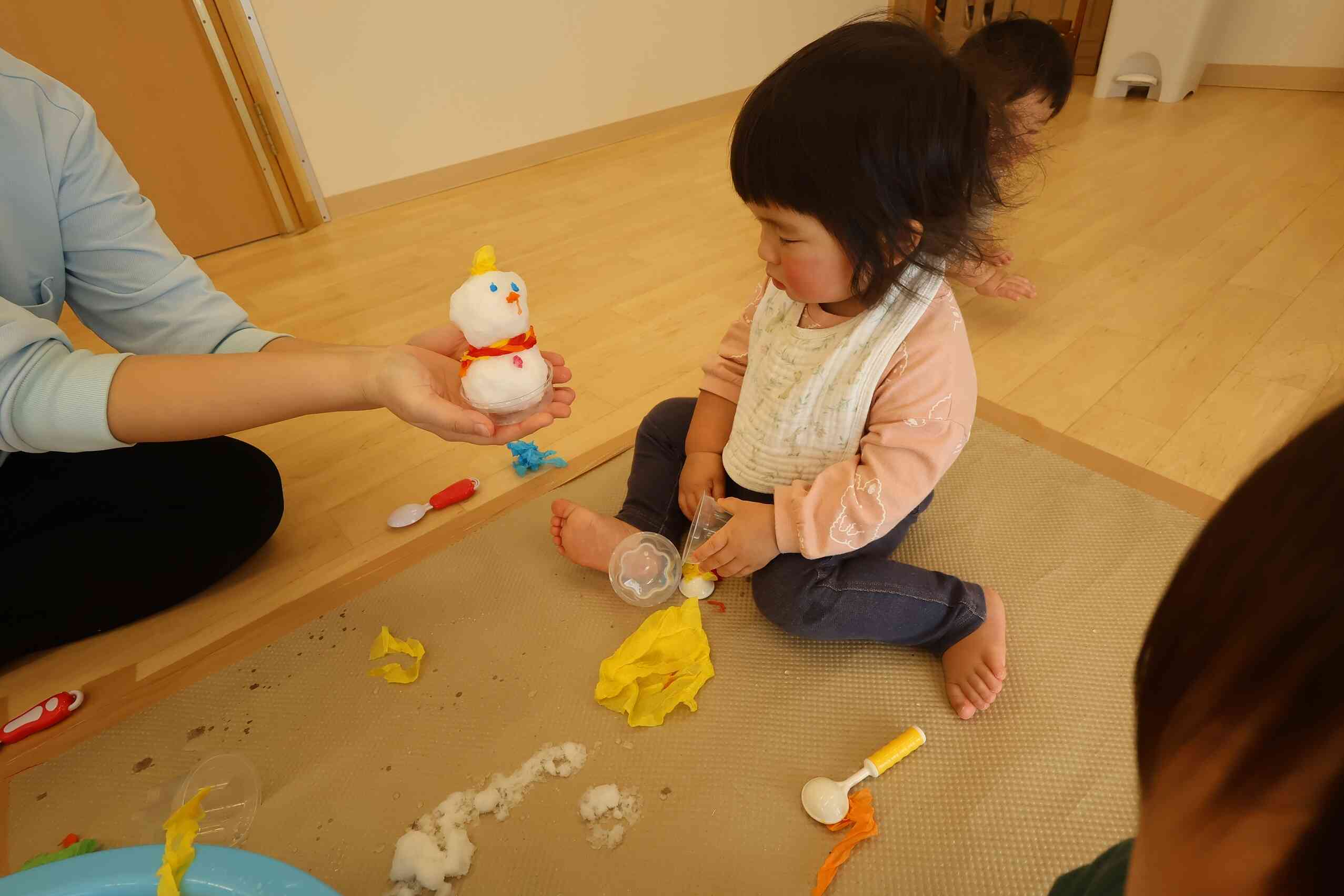 雪遊び（ひよこ組）