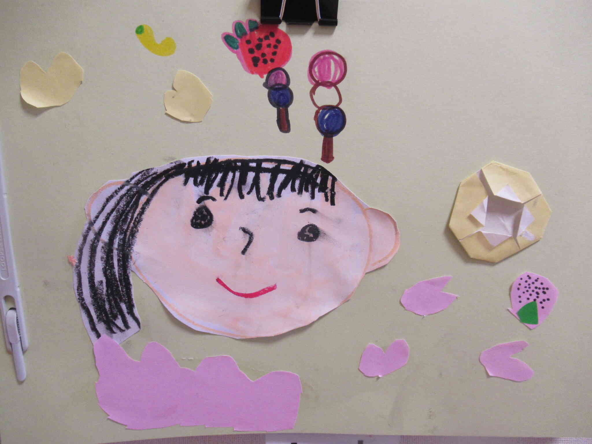 「自分の顔」と「春のもの」 きりん組5歳児