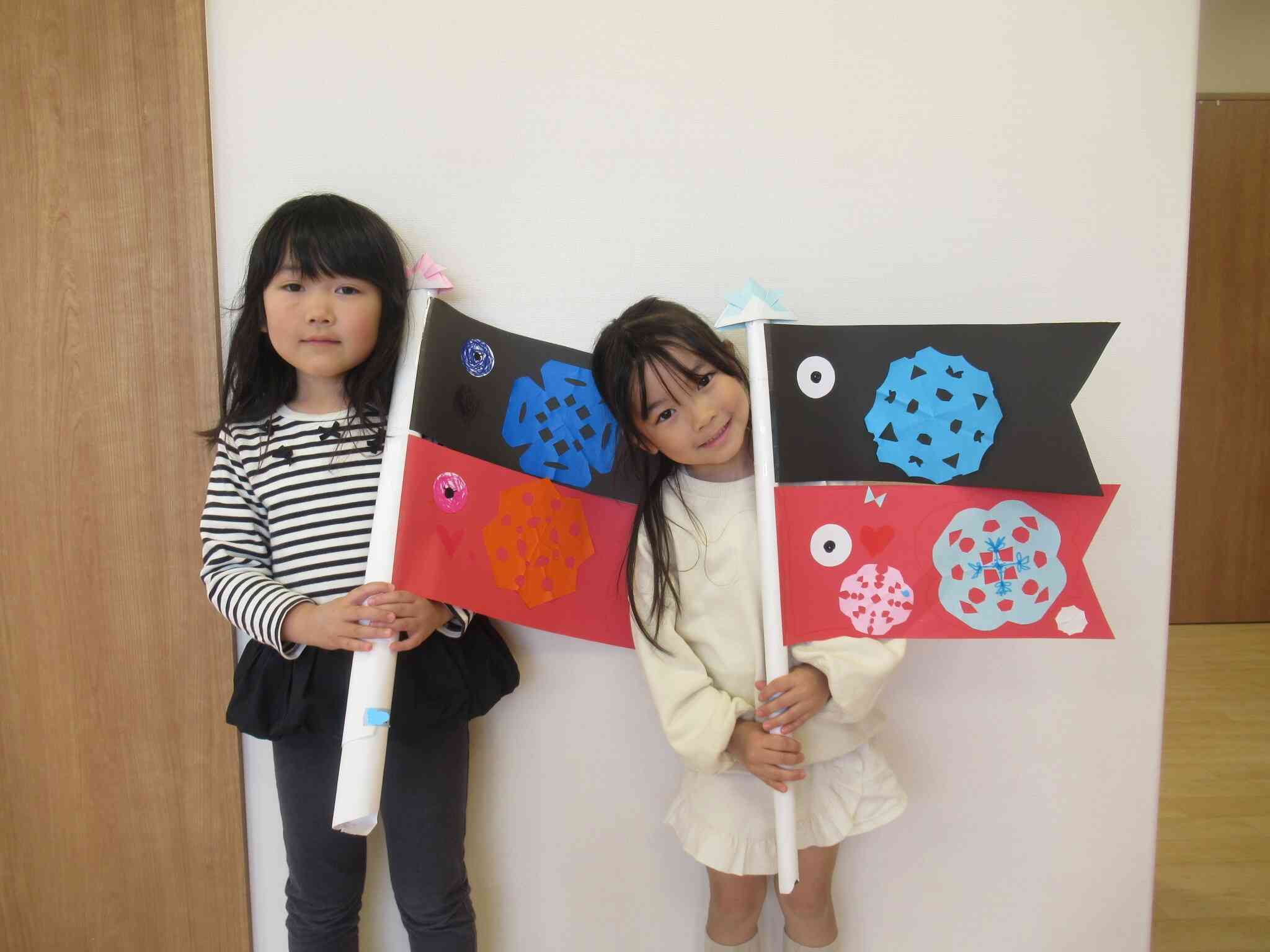 こいのぼり製作（5歳児きりん組）
