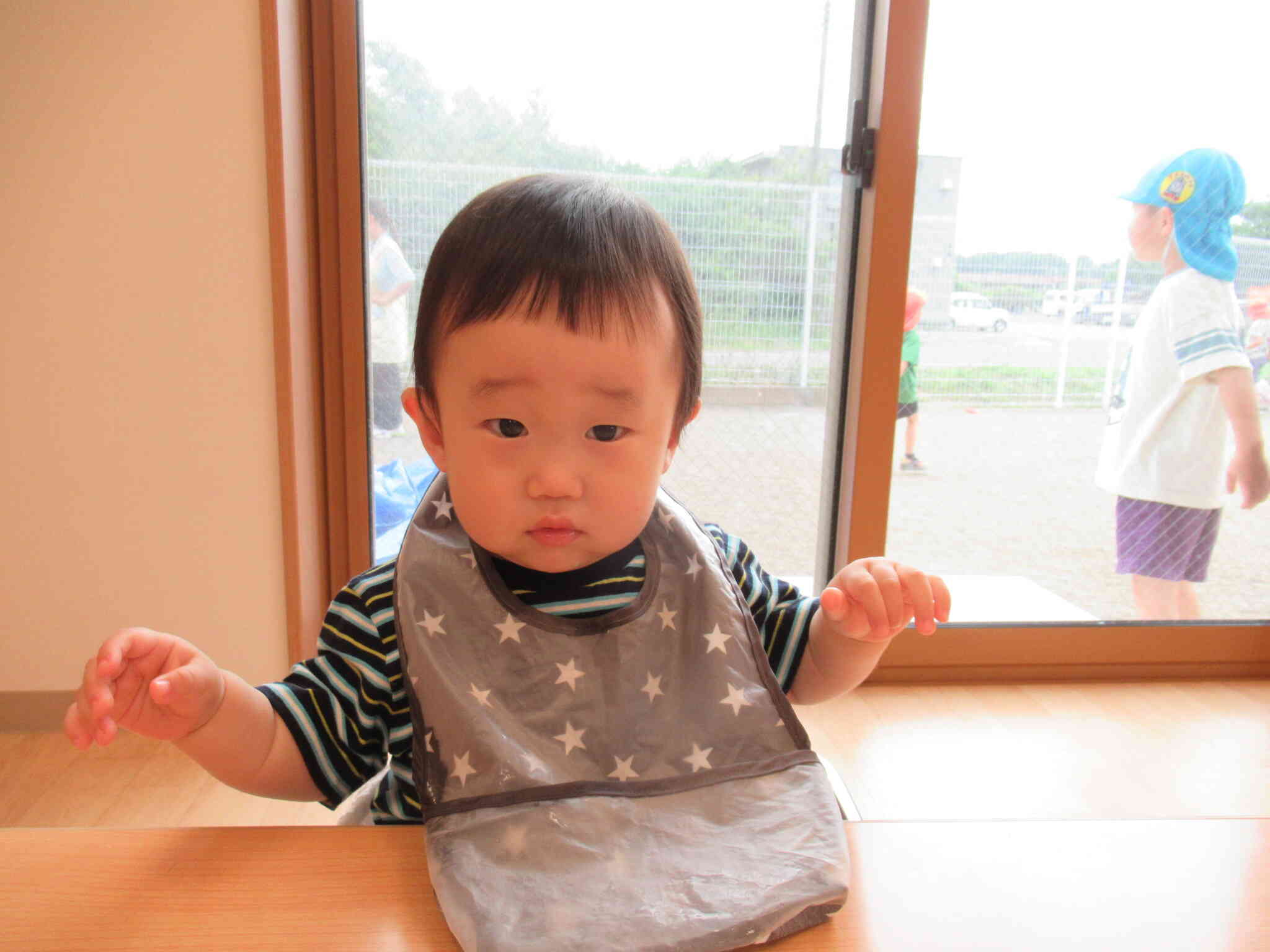 ワクワク　もぐもぐ！～0歳児ひよこ