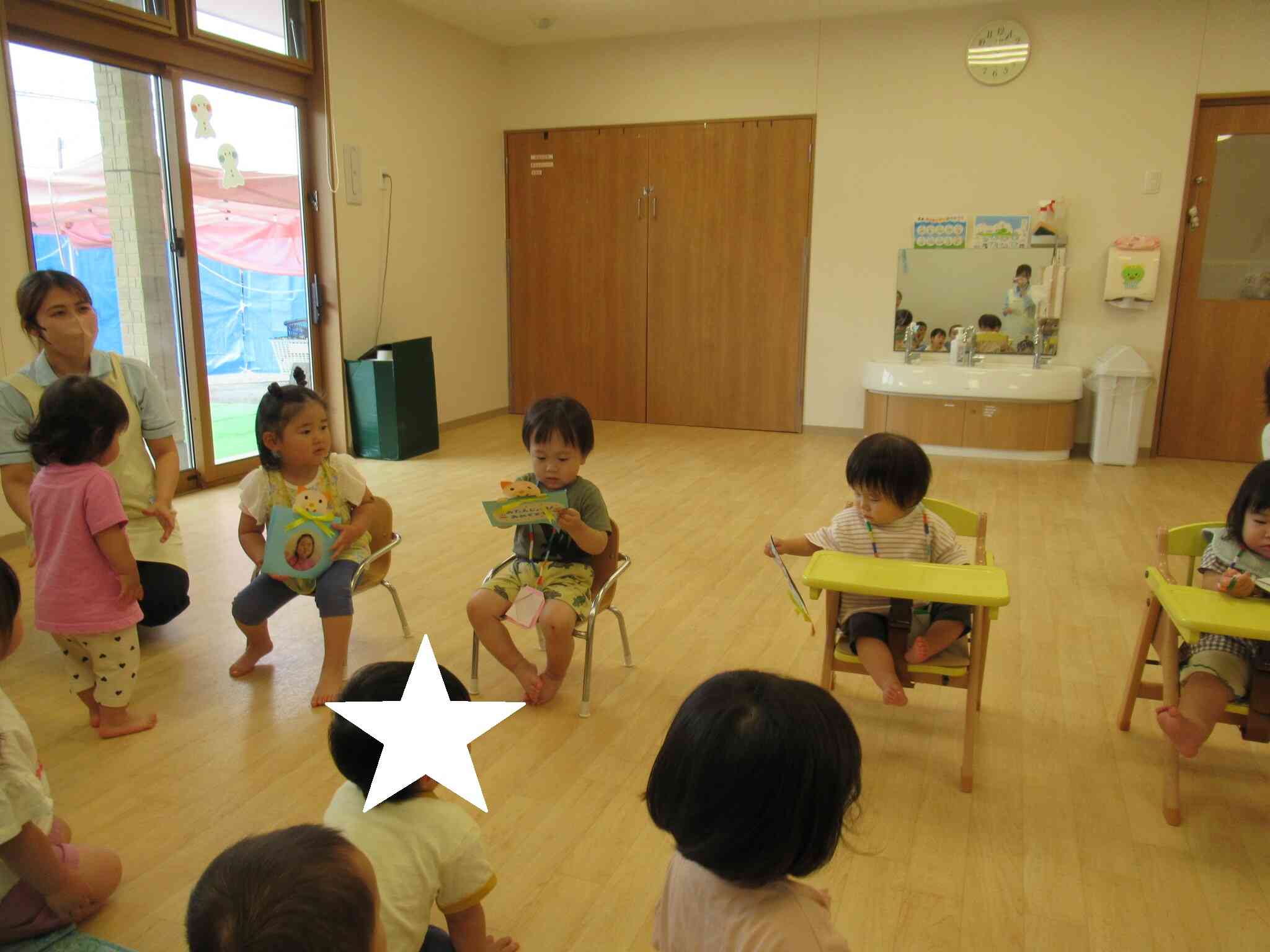 6月の誕生会　ひよこ・あひる・うさぎぐみ