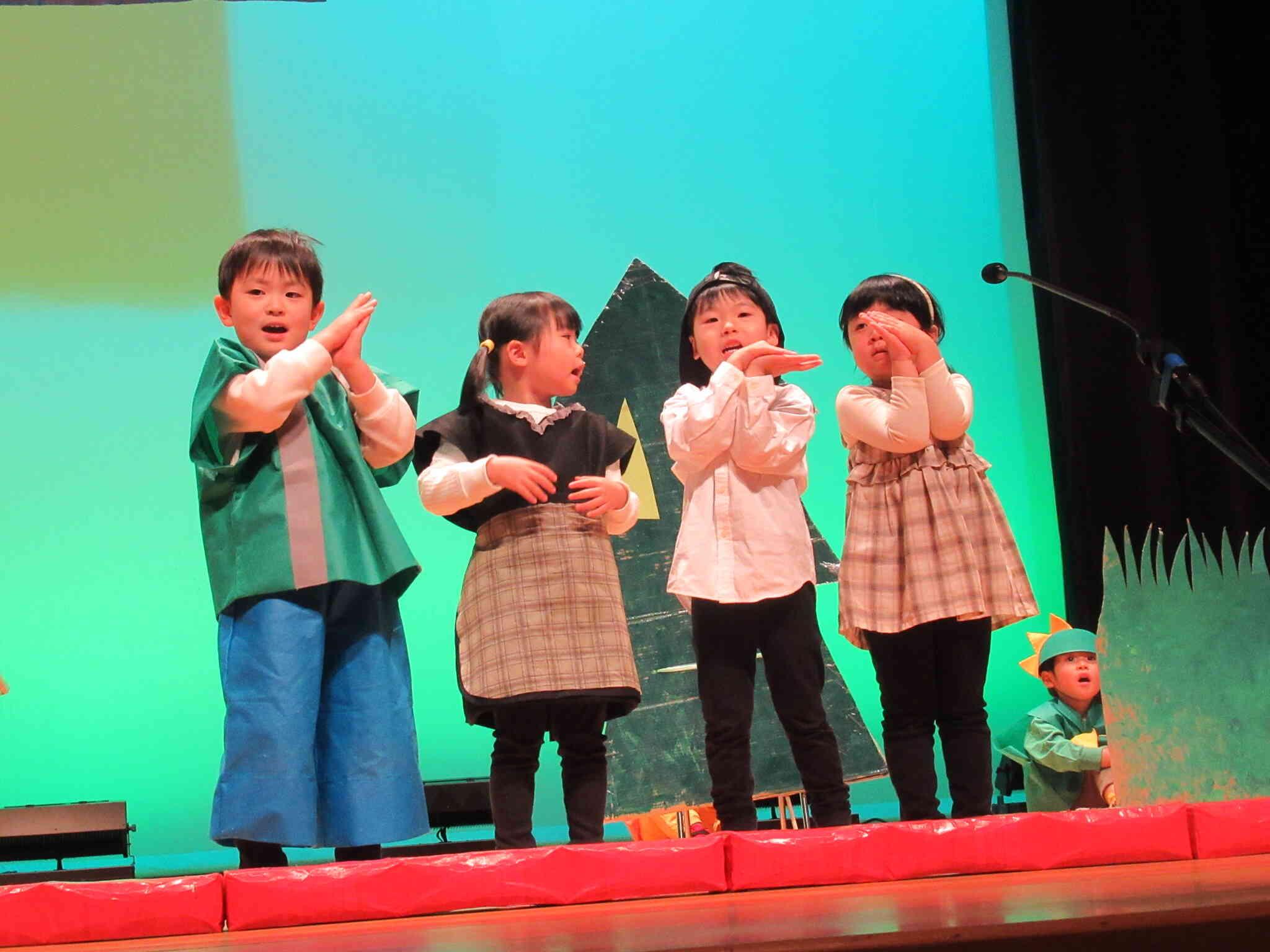 発表会　りす組　3歳児