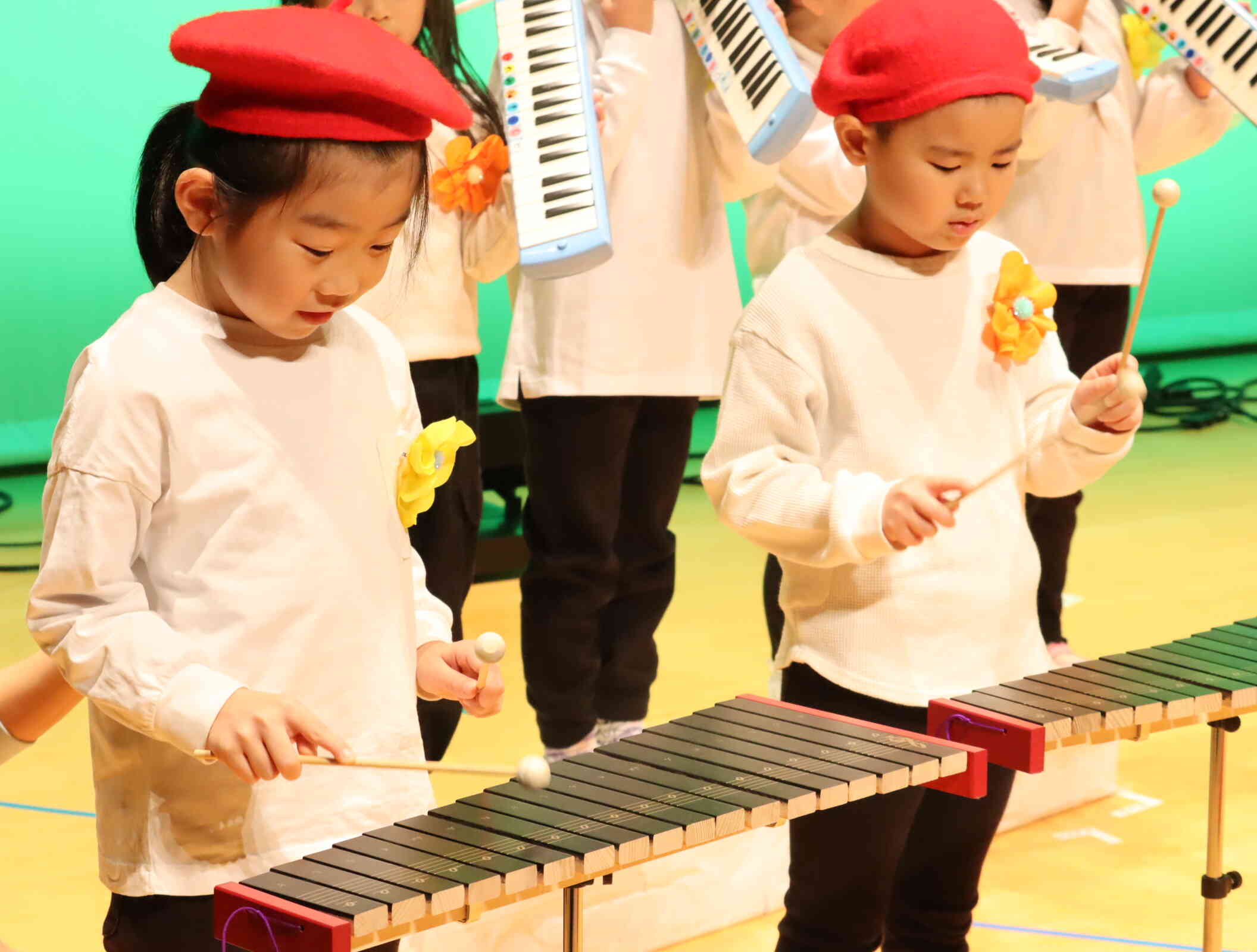 合奏では、新しい楽器にも挑戦しました