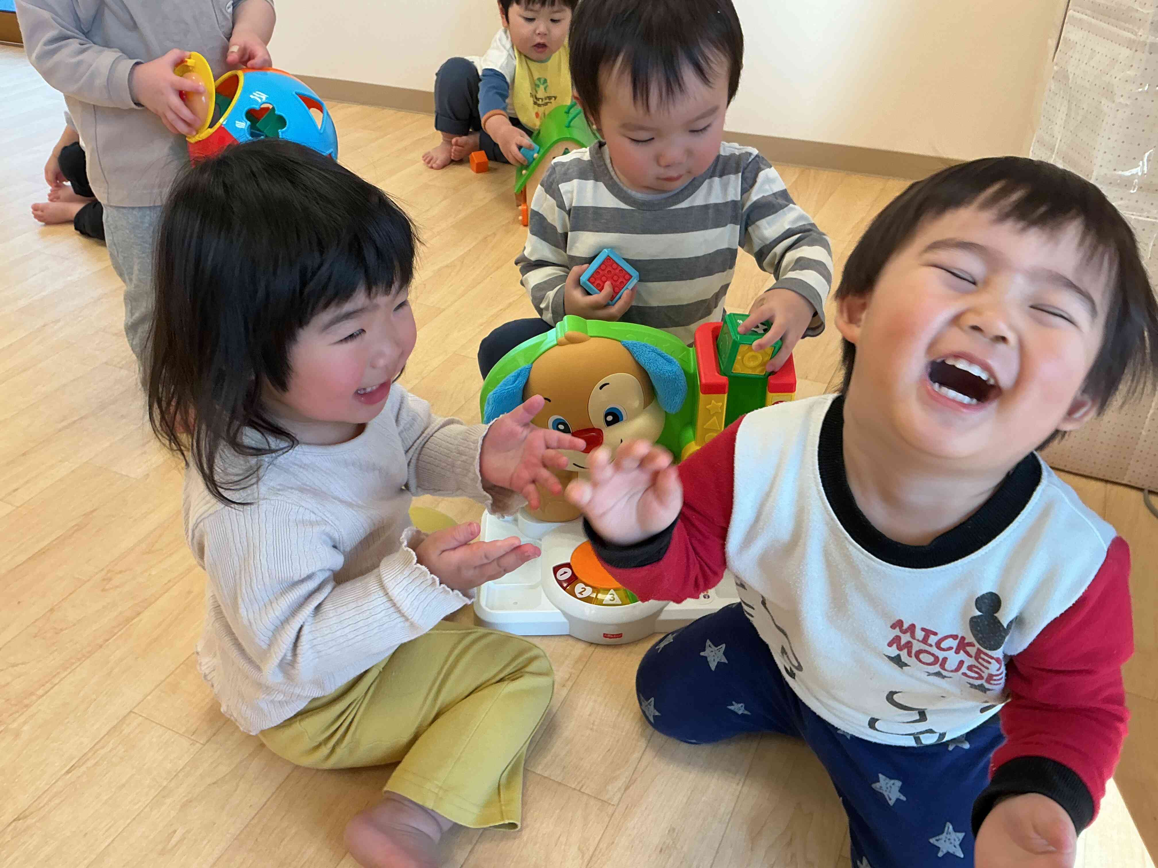 日常の様子（0歳児　ひよこ組）