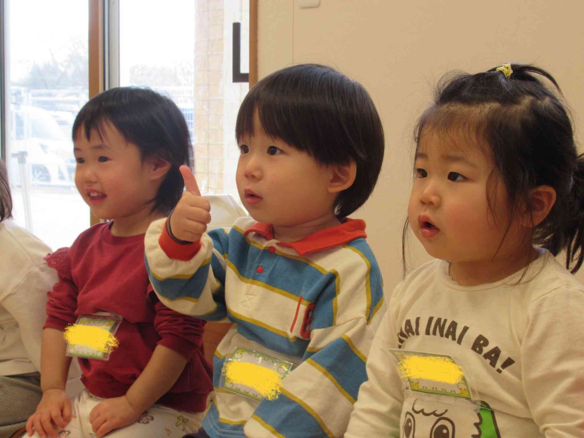 英語レッスン　2歳児うさぎ組