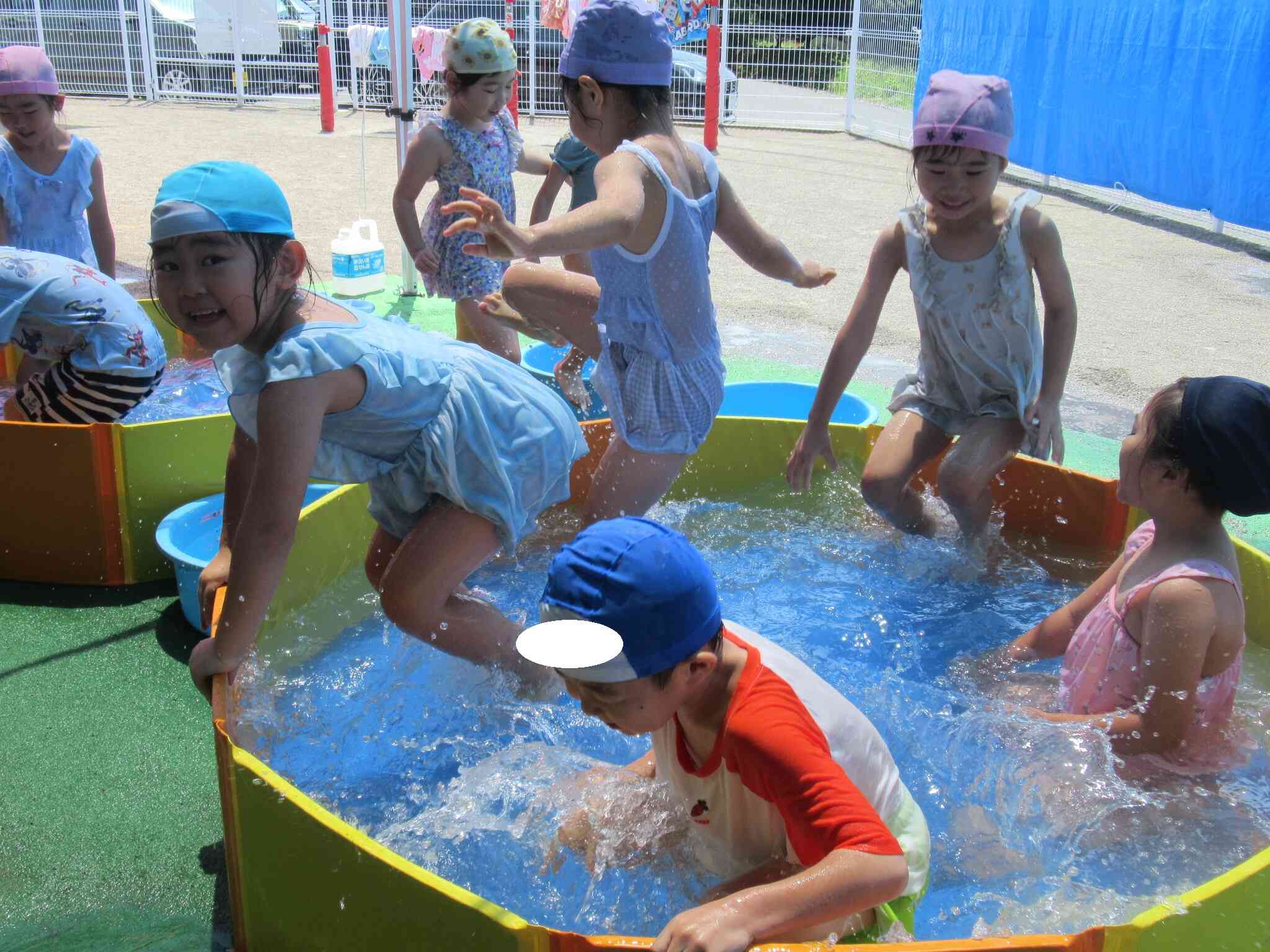 おもいっきり水遊び