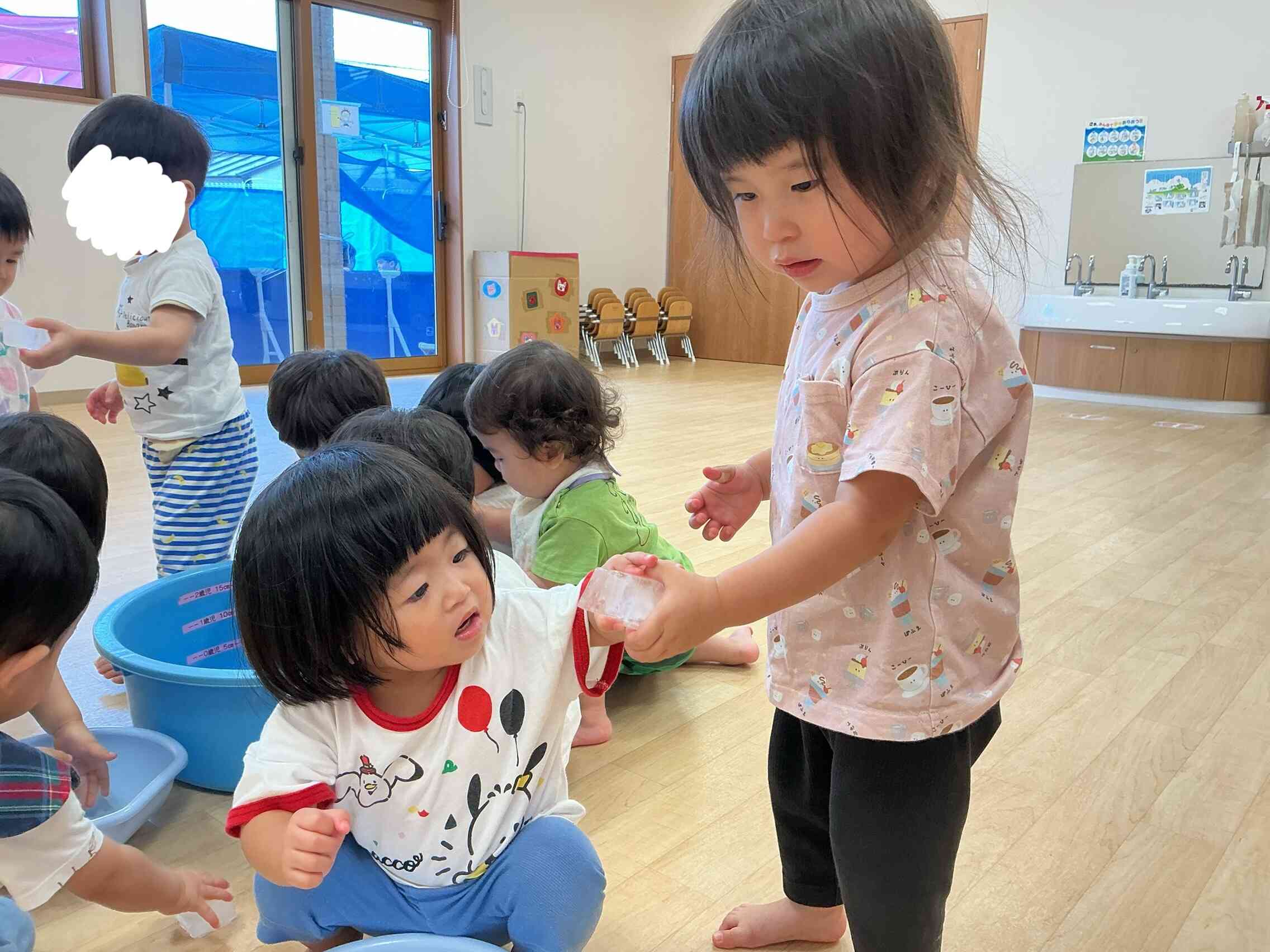 はい、どうぞ