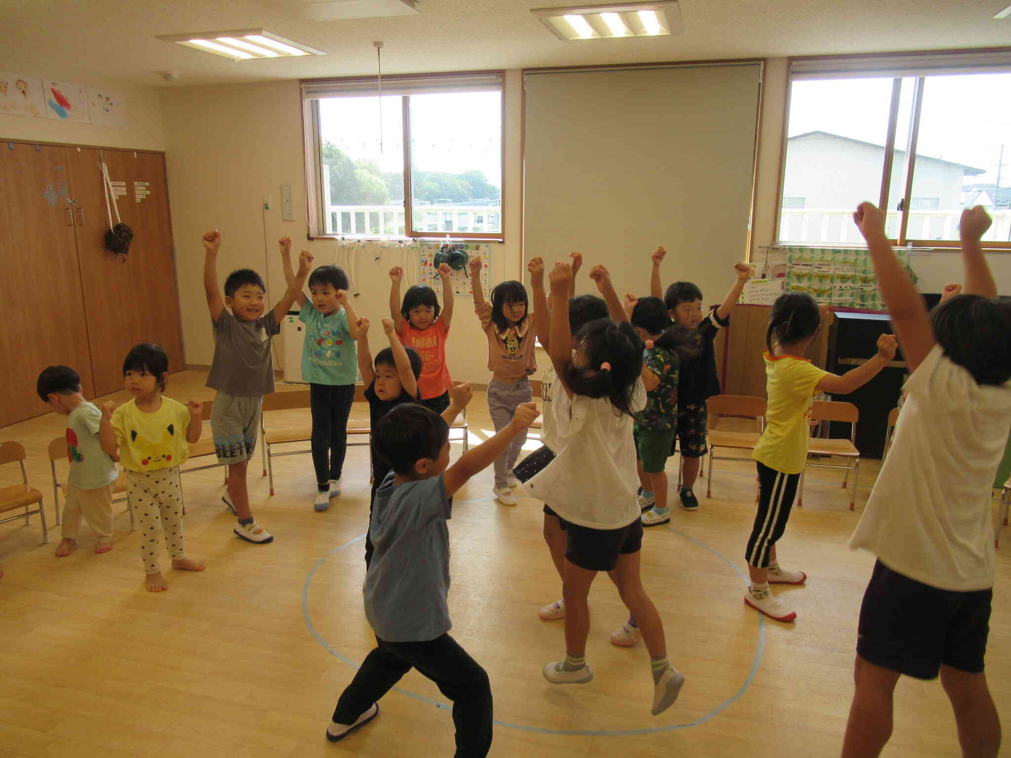 みんなで「毎日育てマッチョ！」を踊って元気モリモリ！