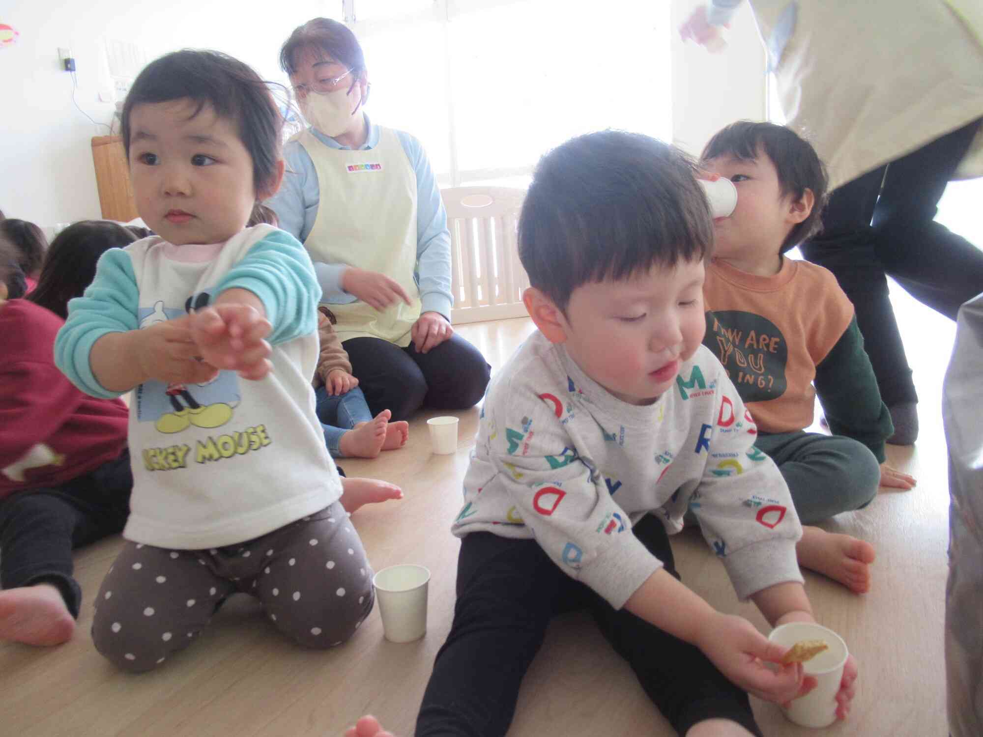 こぼさないで上手に食べたよ