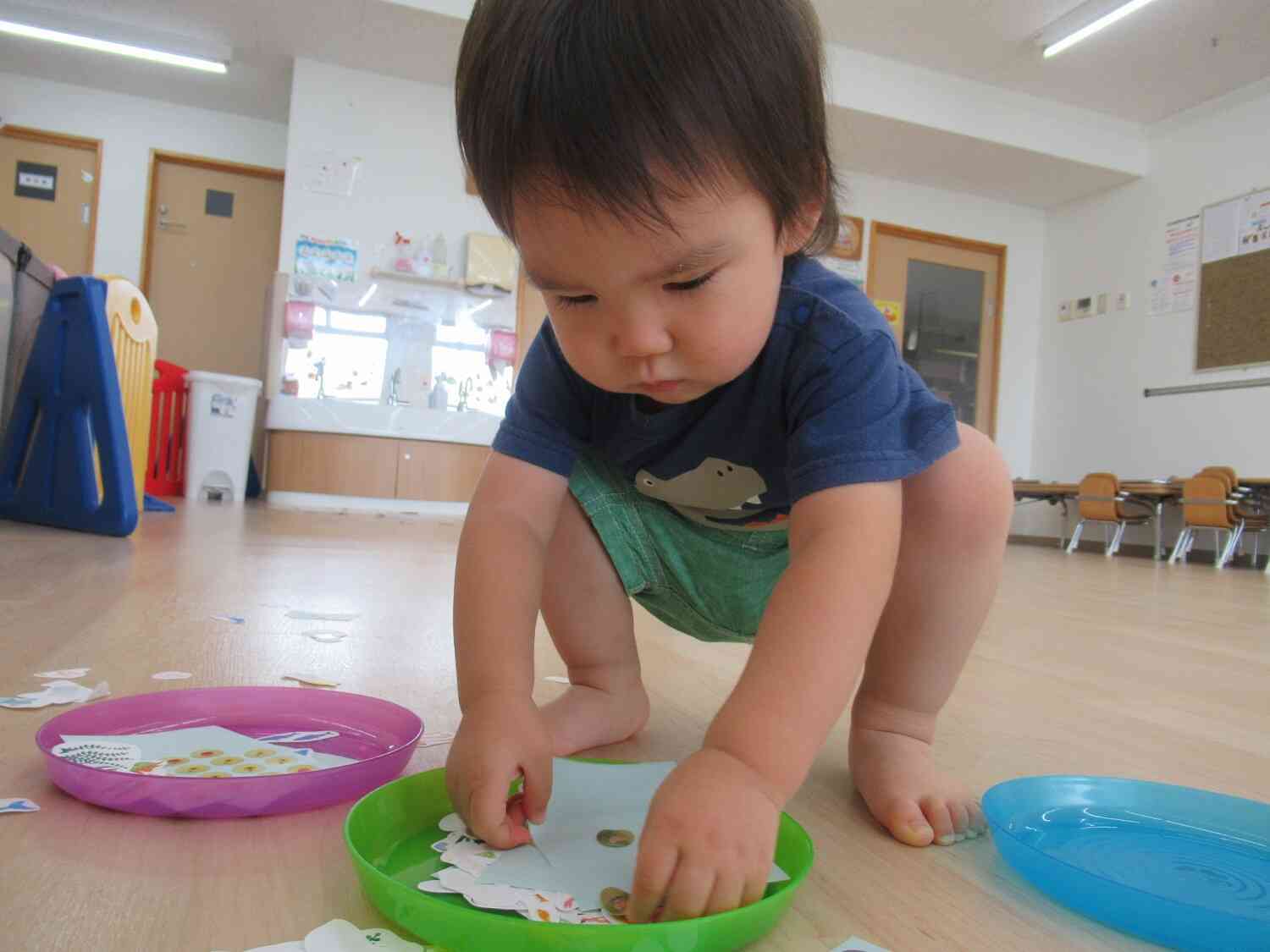 シールを貼るよ