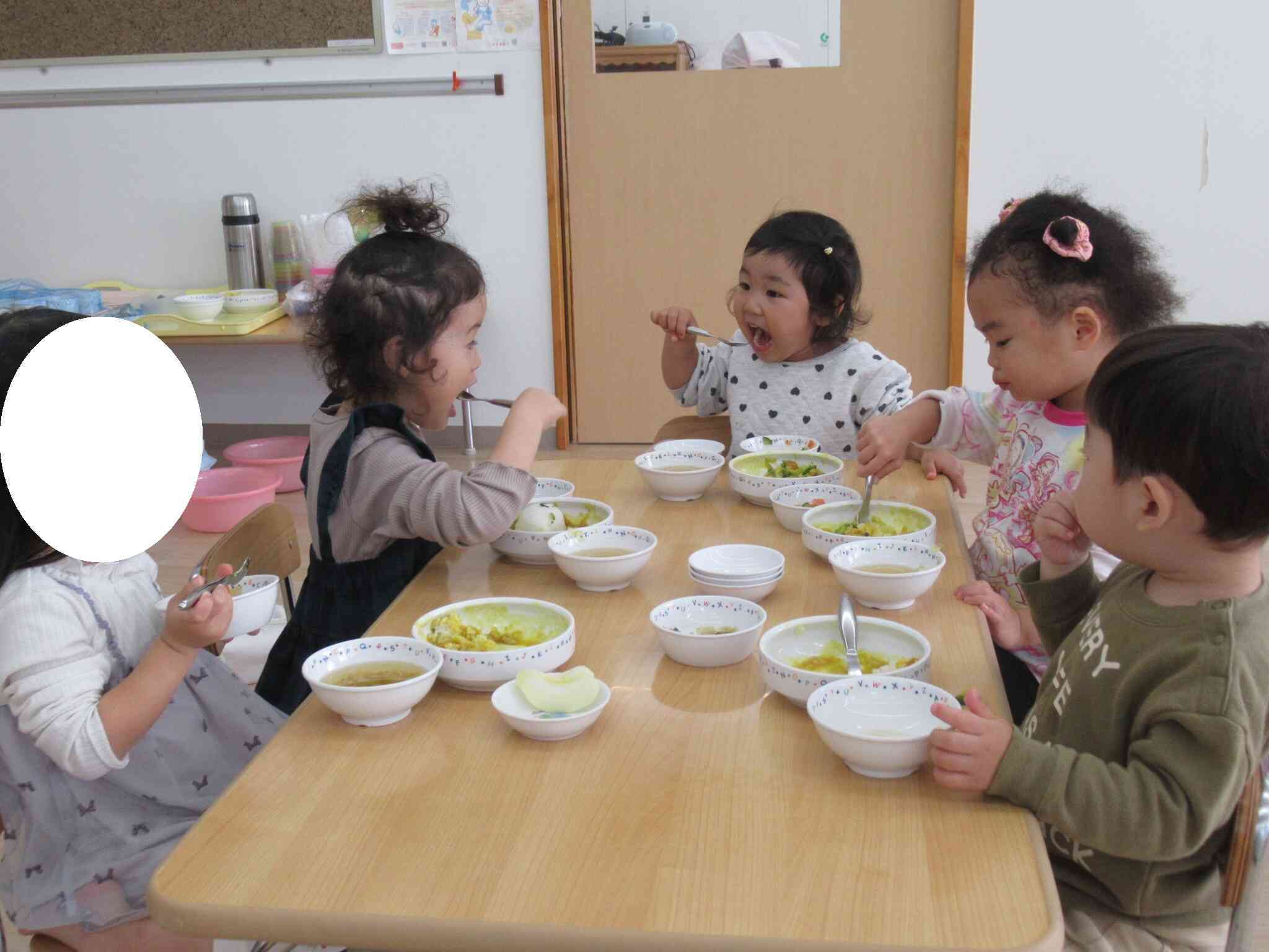 みんなで食べるとおいしいね