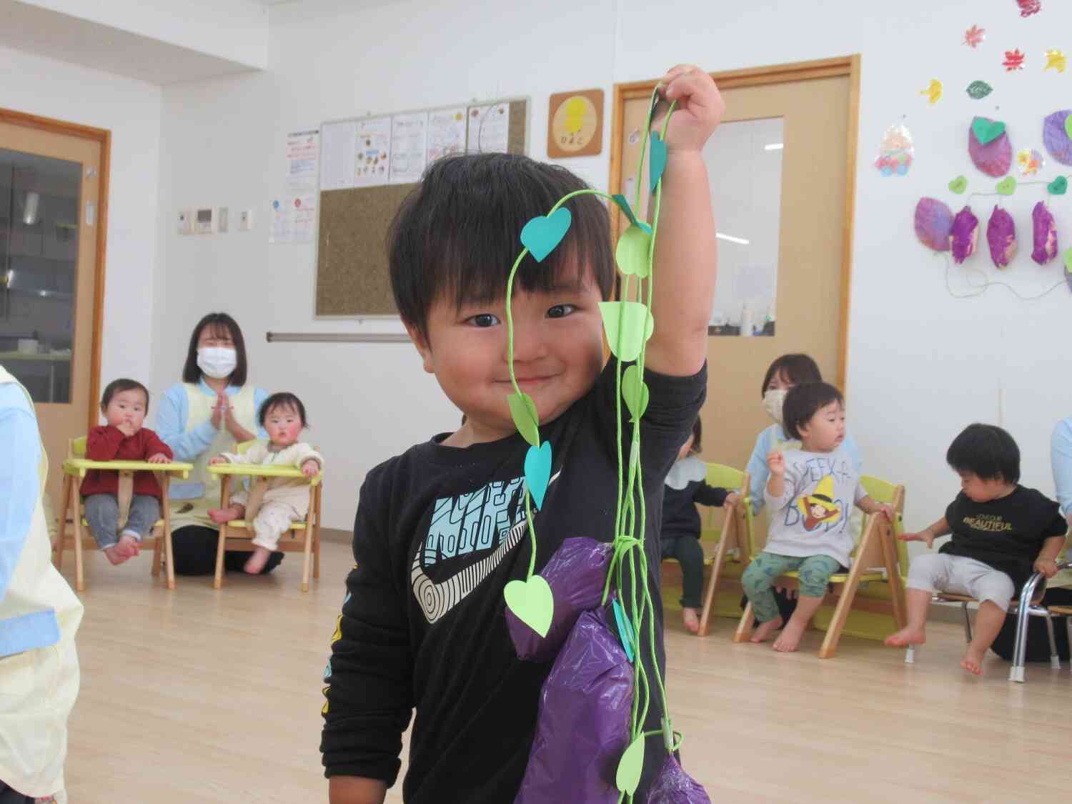 さつまいも掘りごっこをやってみたよ