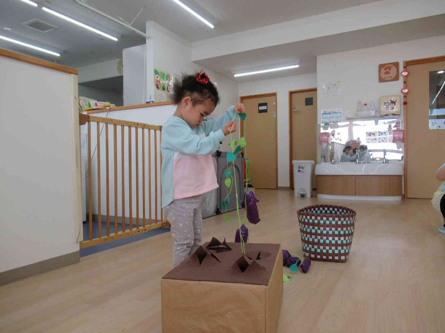 さつまいもがいくつもついてる