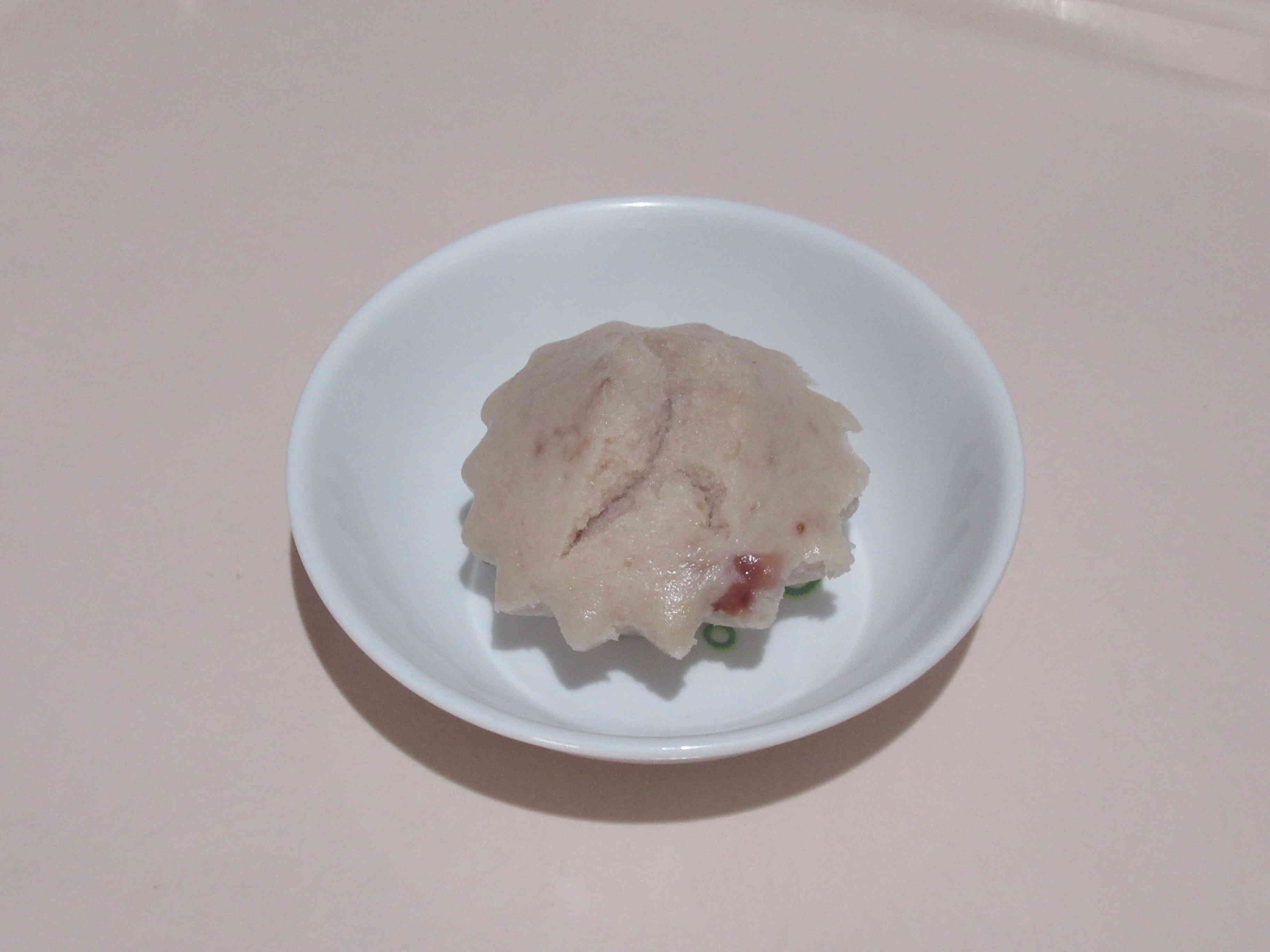 ４月のおすすめレシピ【いちご蒸しパン】