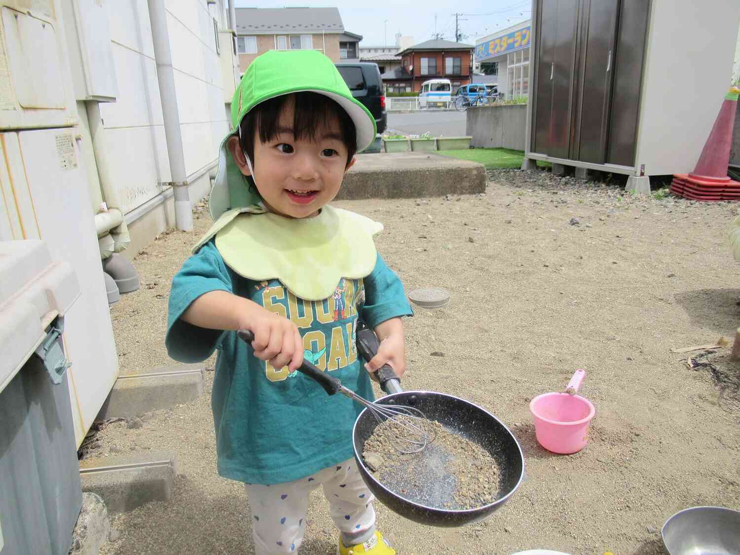 砂場遊びをしたよ（あひる組）