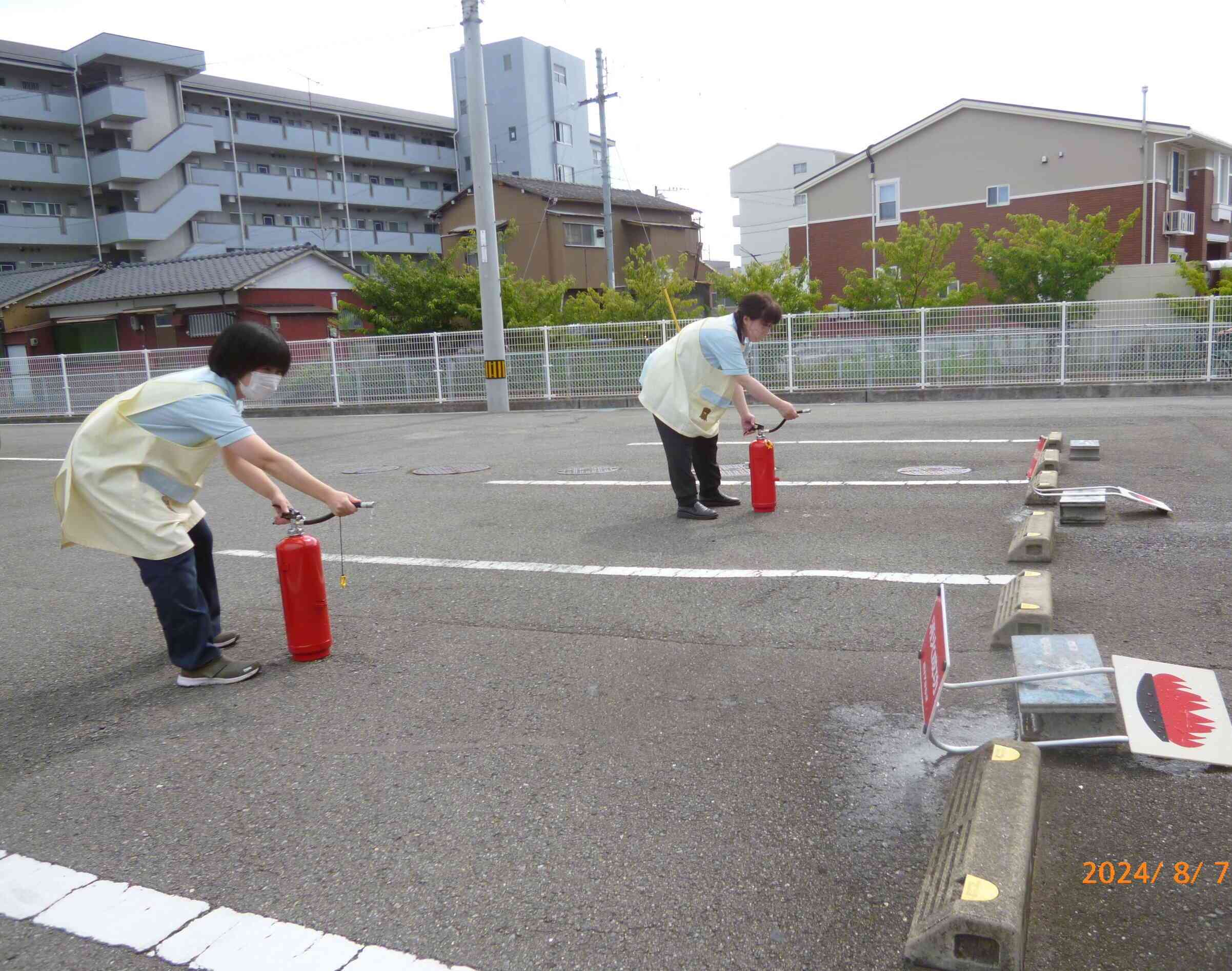 保育士、消火器訓練中！