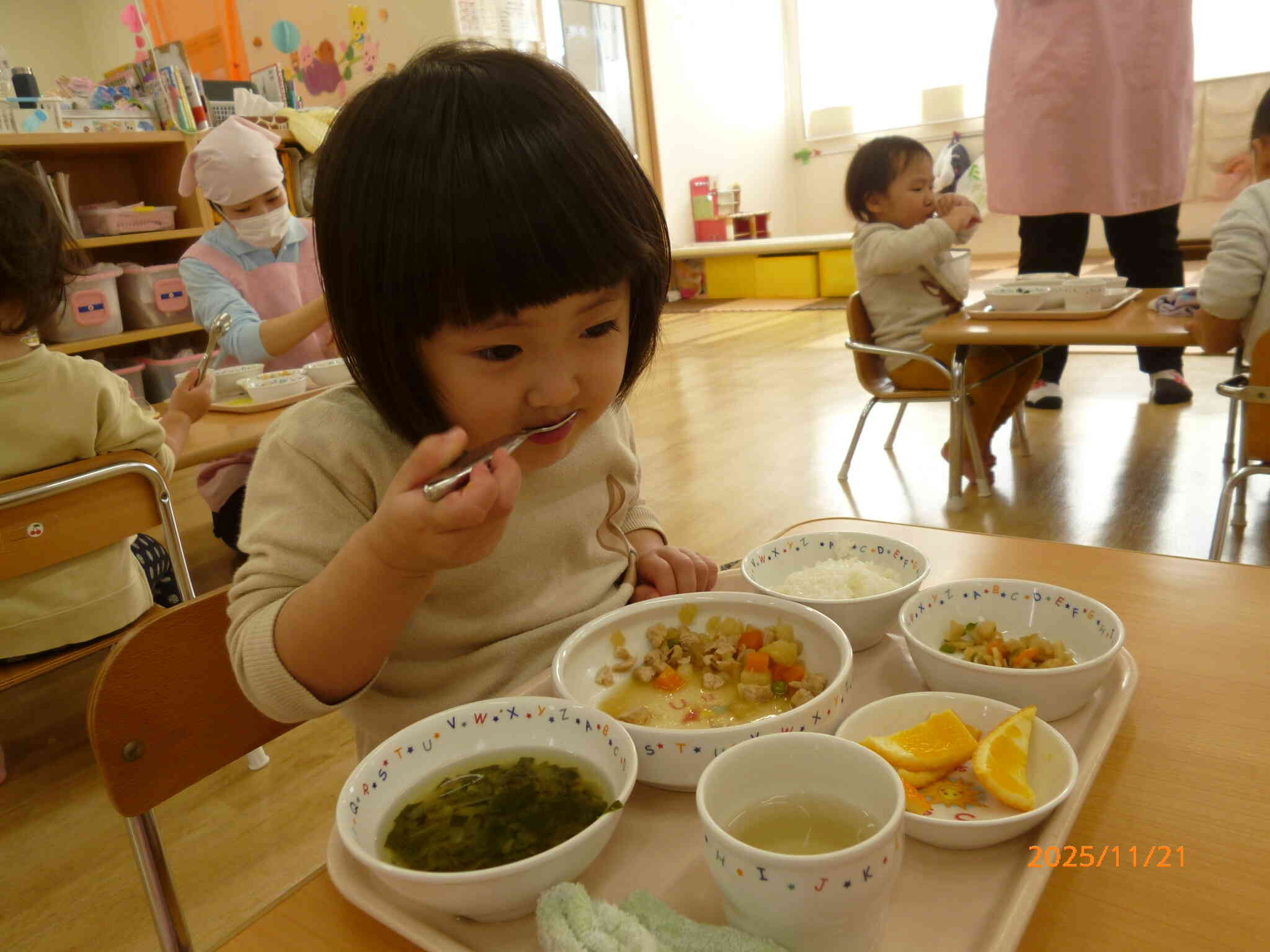 出汁の美味しさを味わいながらペロッと肉じゃがを完食です！おいしかったね～ごちそうさまでした☆