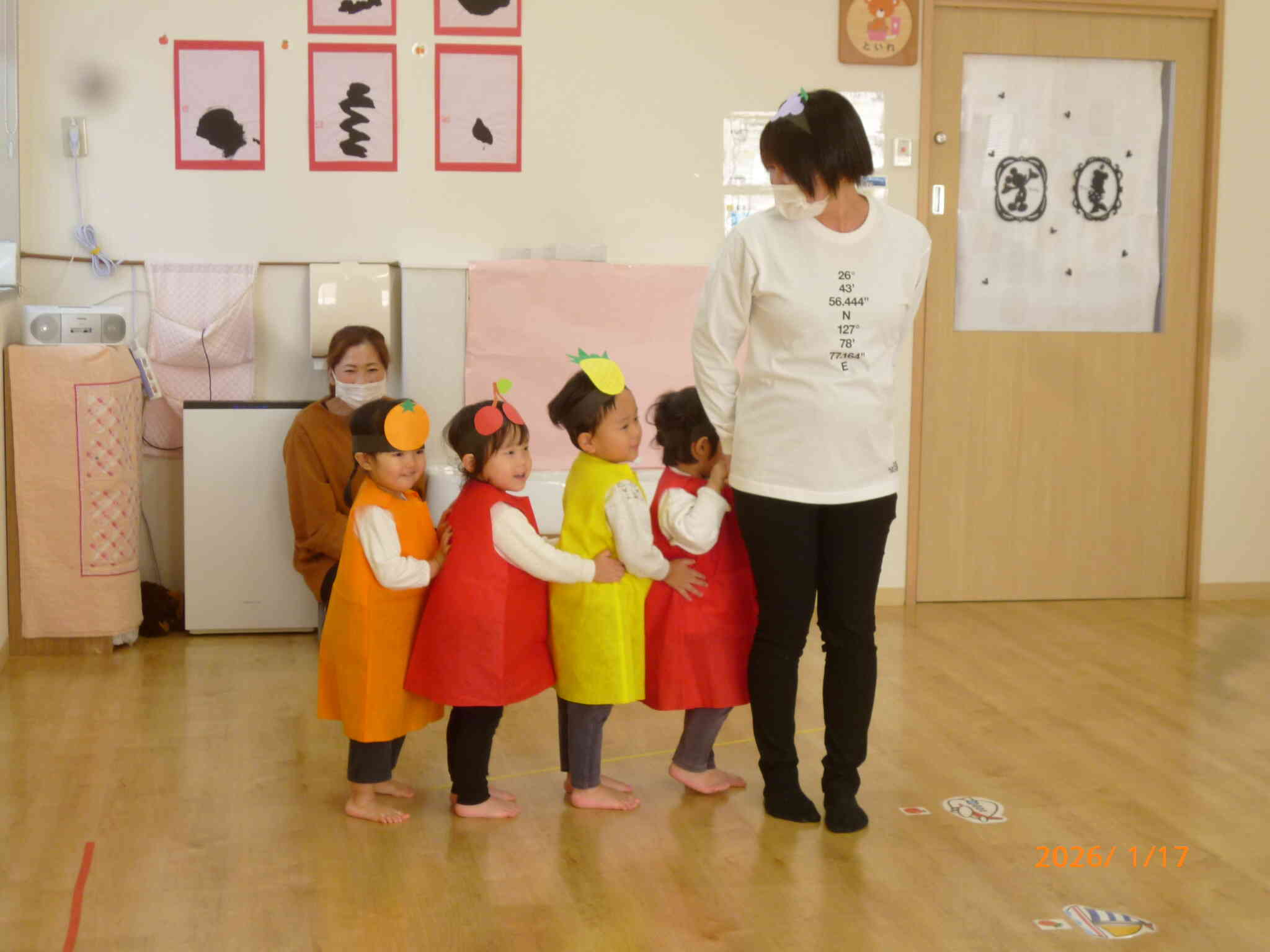 フルーツに変身した2歳児のお友だち☆フルーツ列車に乗って森までおでかけです！