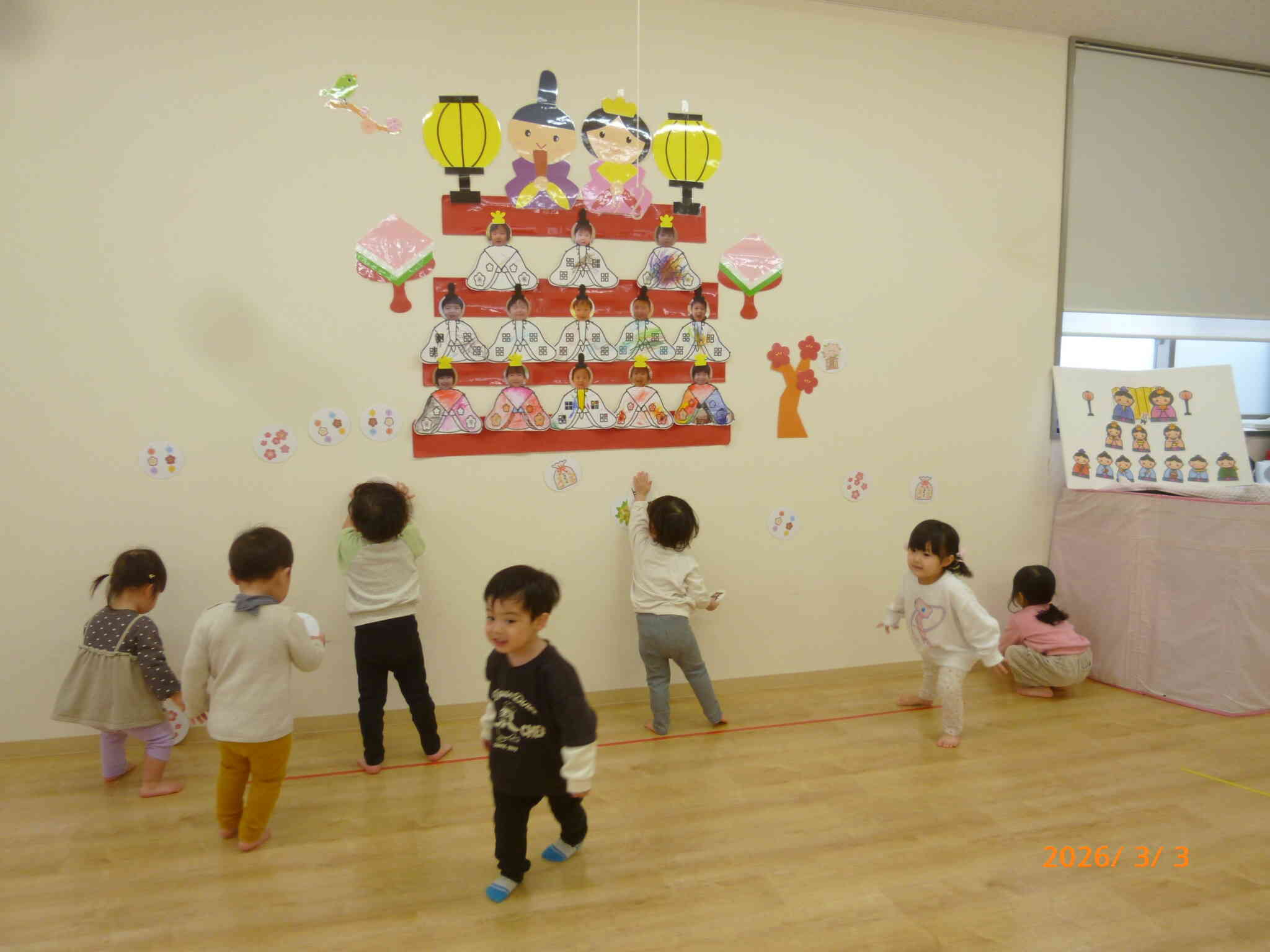 お雛様たちを豪華にしよう！