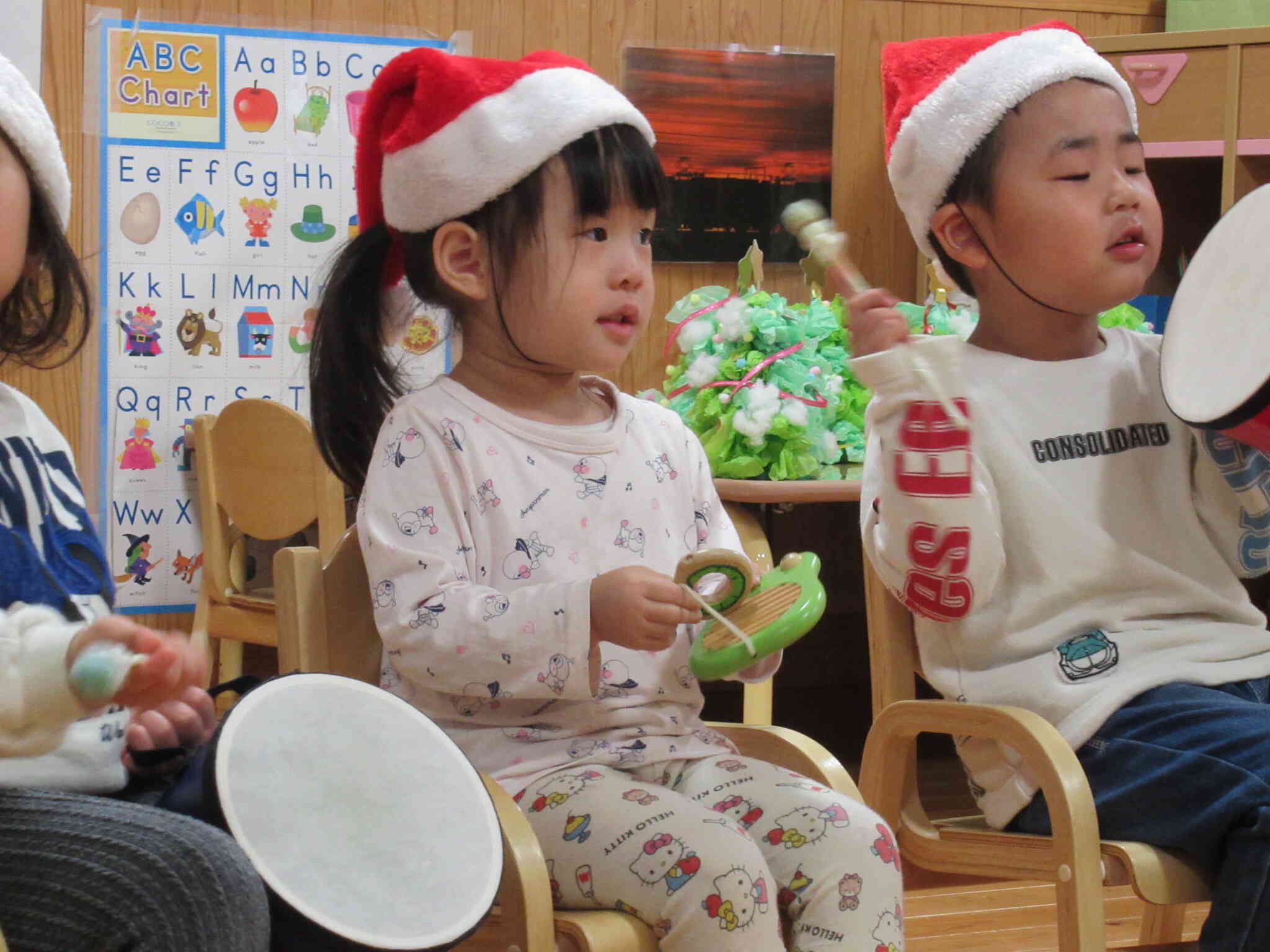 皆で楽器演奏♪