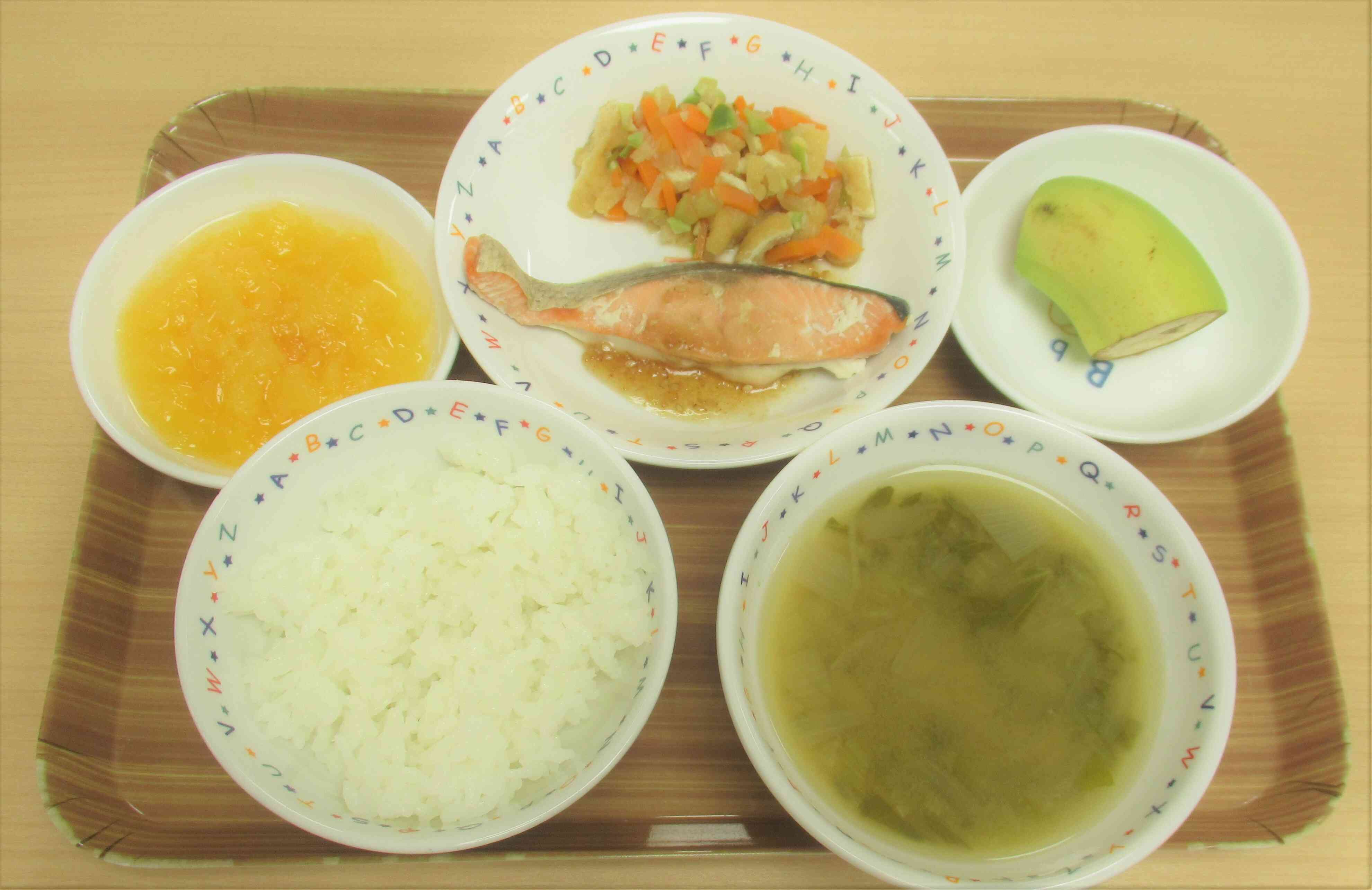 10月3日の給食メニュー