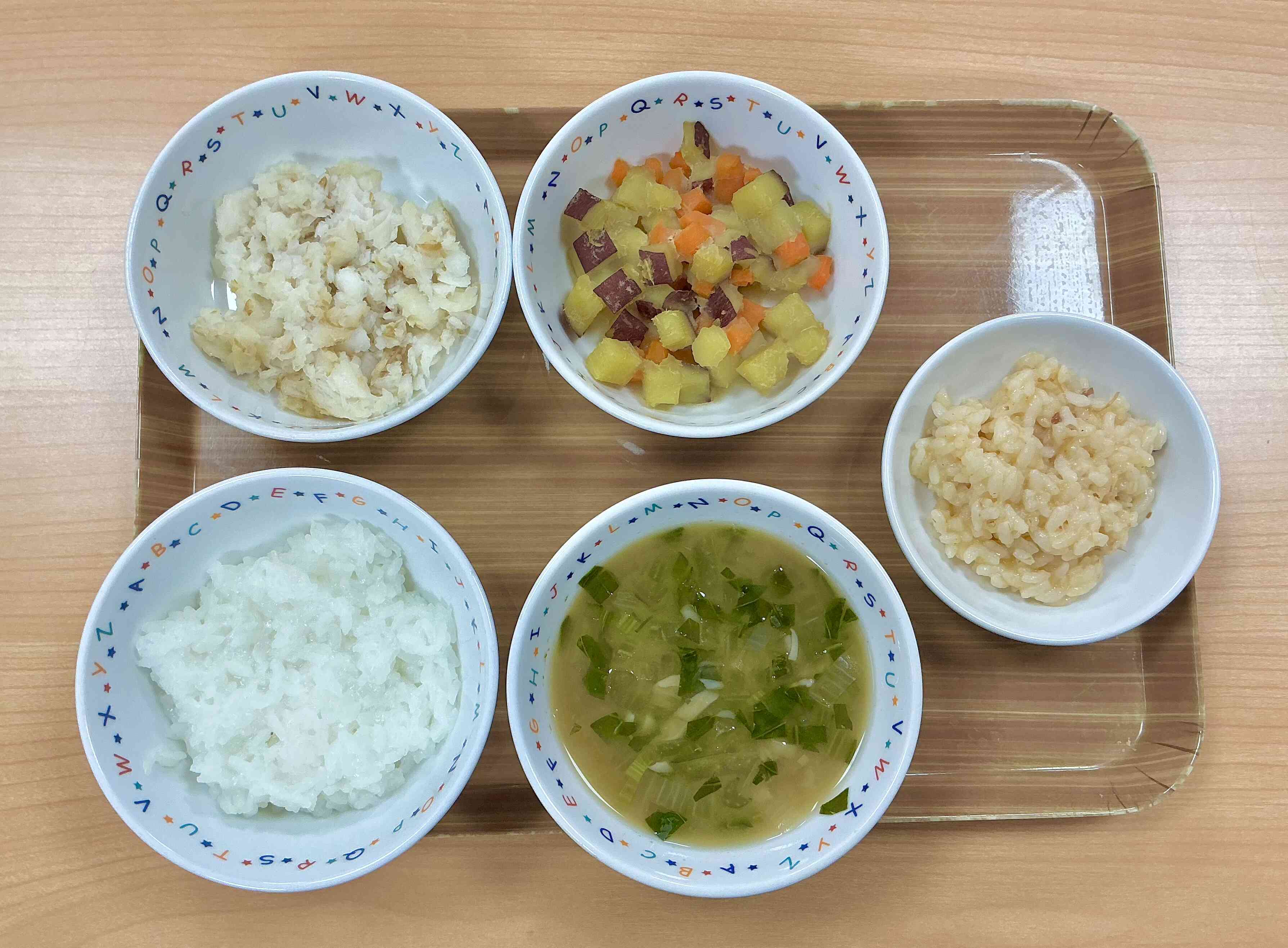 11月19日の給食メニュー（後期食）